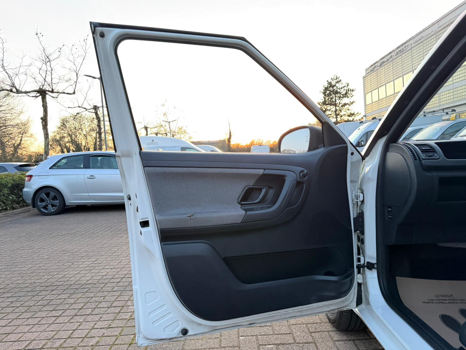 Skoda Fabia 1.6 TDI S Hatchback 5dr Diesel Manual Euro 5 (75 ps)