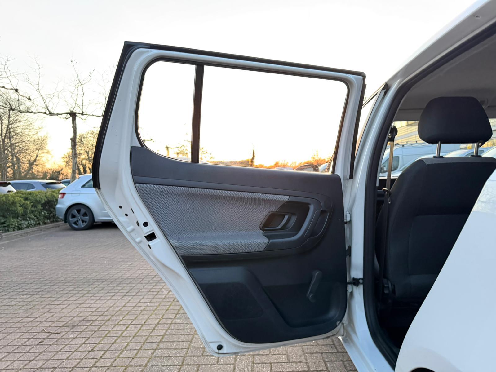 Skoda Fabia 1.6 TDI S Hatchback 5dr Diesel Manual Euro 5 (75 ps)