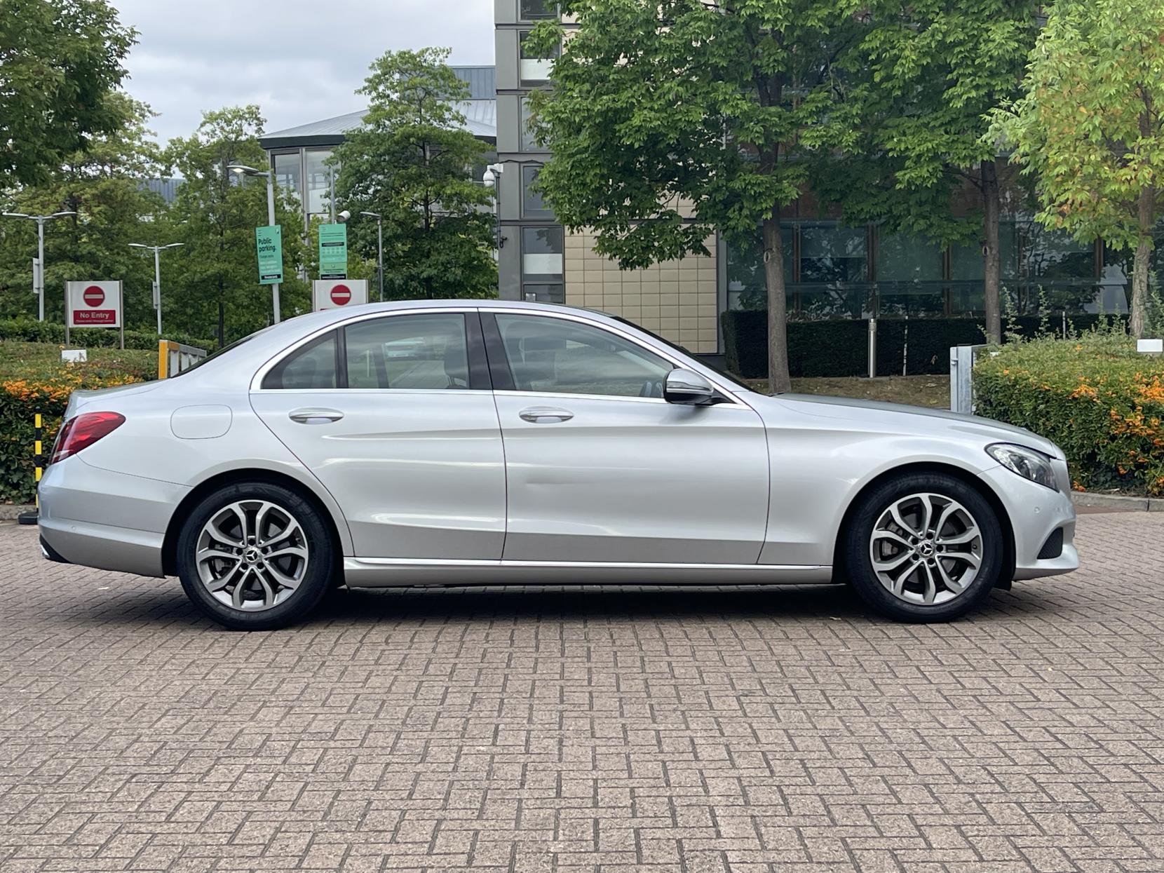 Mercedes-Benz C Class 2.1 C220d Sport Saloon 4dr Diesel G-Tronic+ Euro 6 (s/s) (170 ps)