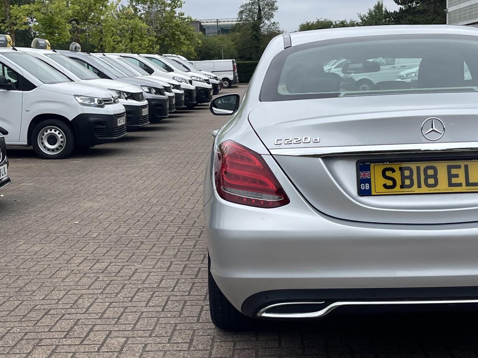 Mercedes-Benz C Class 2.1 C220d Sport Saloon 4dr Diesel G-Tronic+ Euro 6 (s/s) (170 ps)