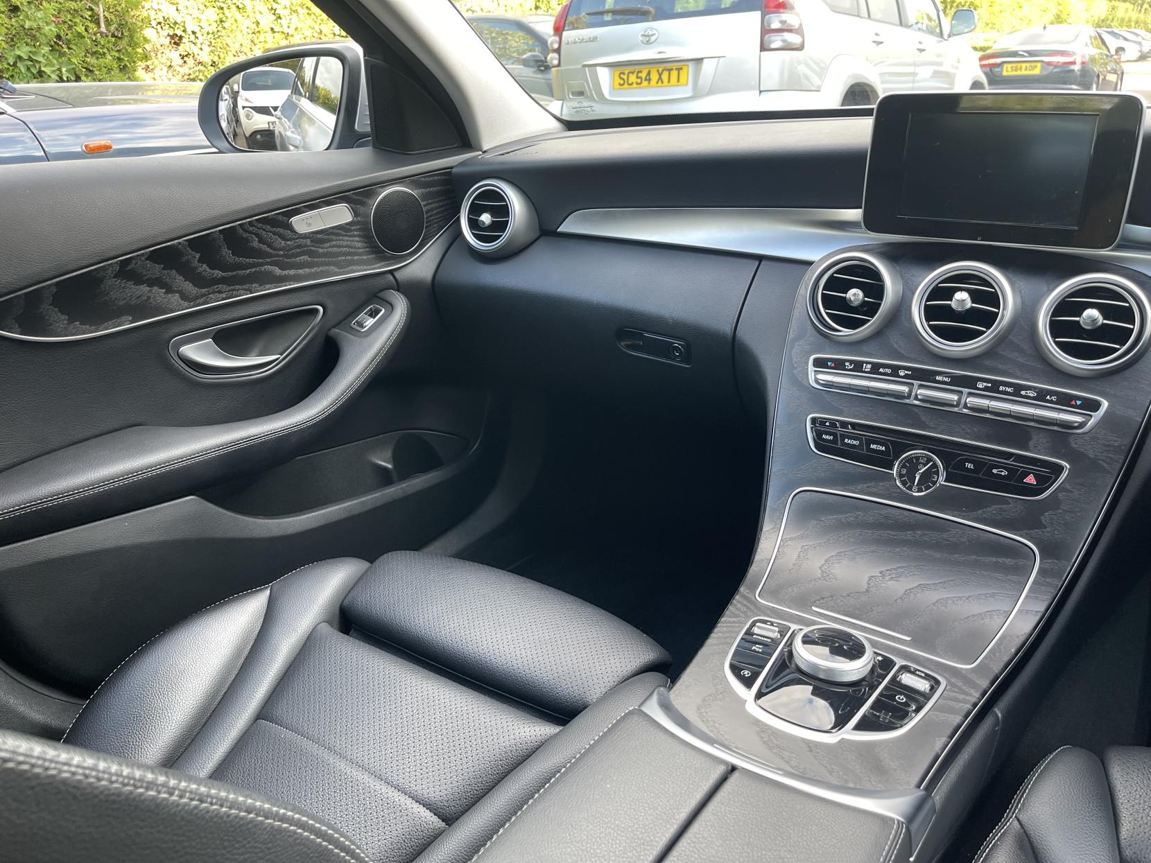 Mercedes-Benz C Class 2.1 C220d Sport Saloon 4dr Diesel G-Tronic+ Euro 6 (s/s) (170 ps)