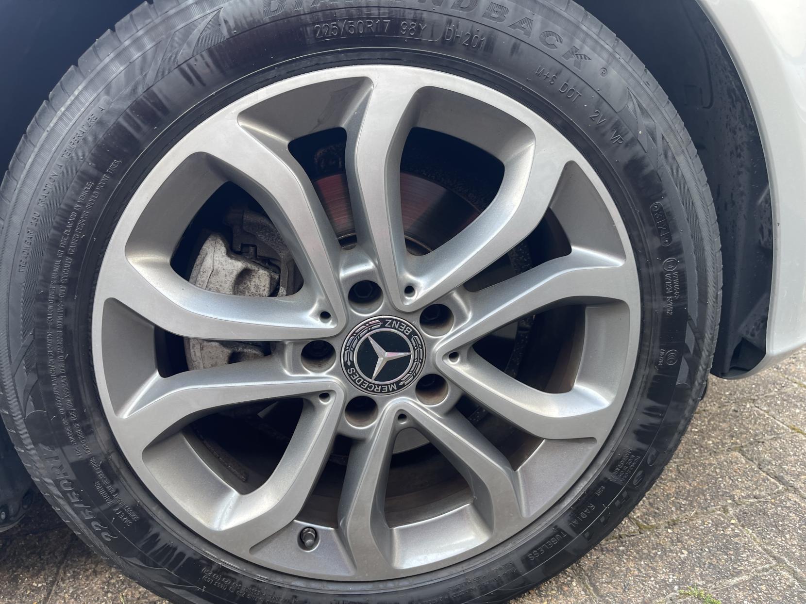 Mercedes-Benz C Class 2.1 C220d Sport Saloon 4dr Diesel G-Tronic+ Euro 6 (s/s) (170 ps)