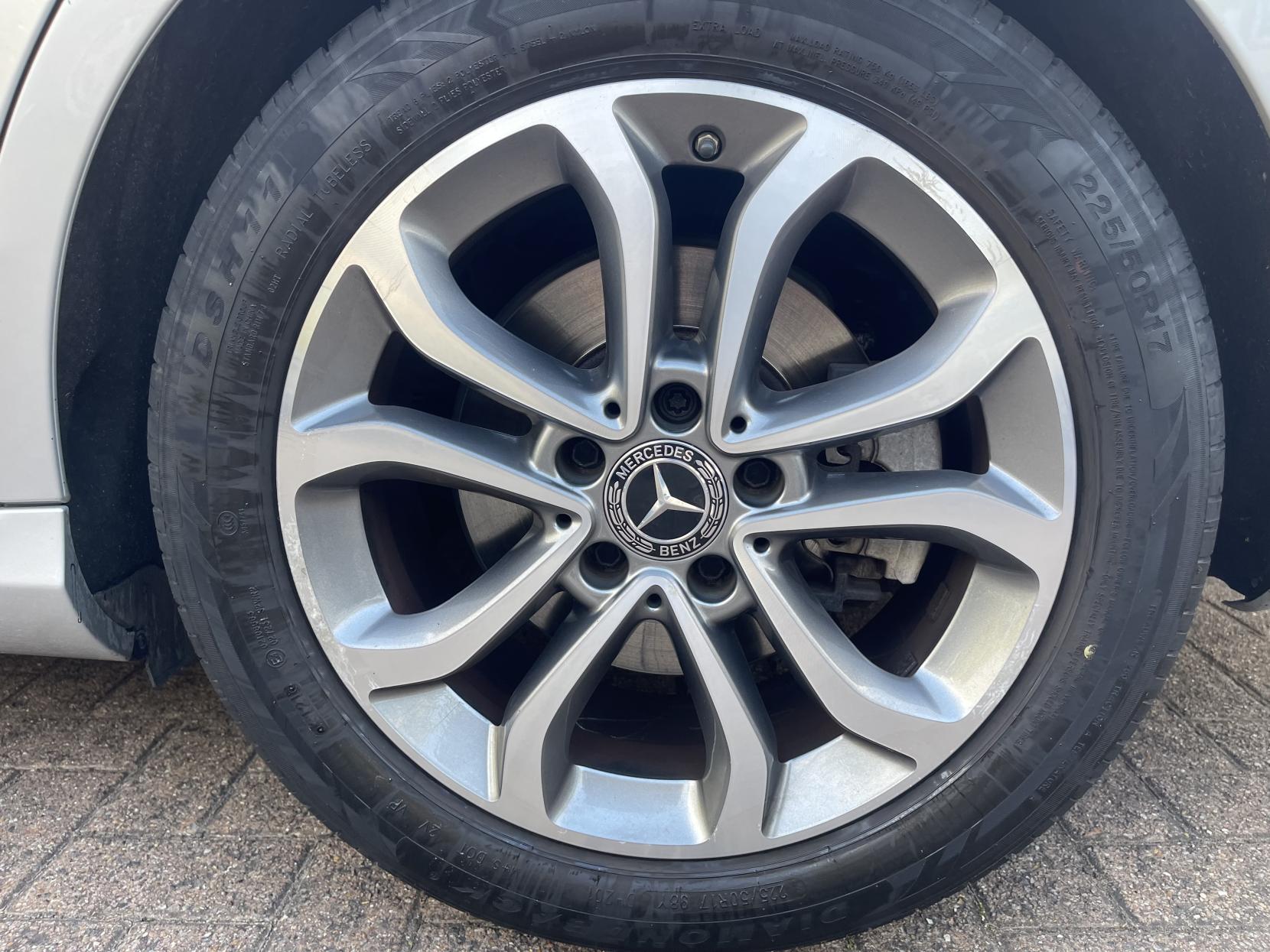 Mercedes-Benz C Class 2.1 C220d Sport Saloon 4dr Diesel G-Tronic+ Euro 6 (s/s) (170 ps)