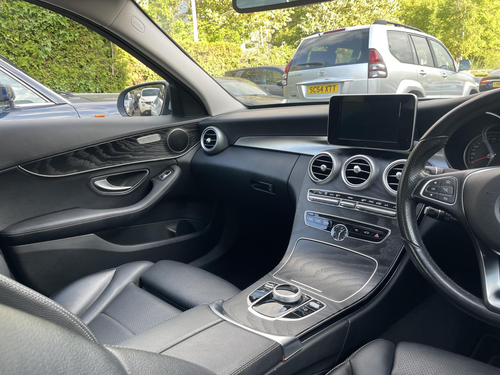 Mercedes-Benz C Class 2.1 C220d Sport Saloon 4dr Diesel G-Tronic+ Euro 6 (s/s) (170 ps)