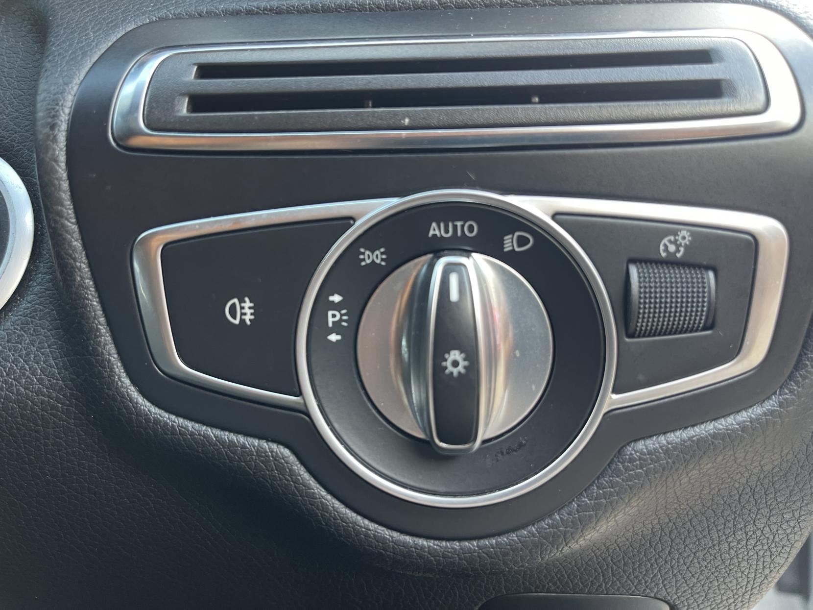 Mercedes-Benz C Class 2.1 C220d Sport Saloon 4dr Diesel G-Tronic+ Euro 6 (s/s) (170 ps)