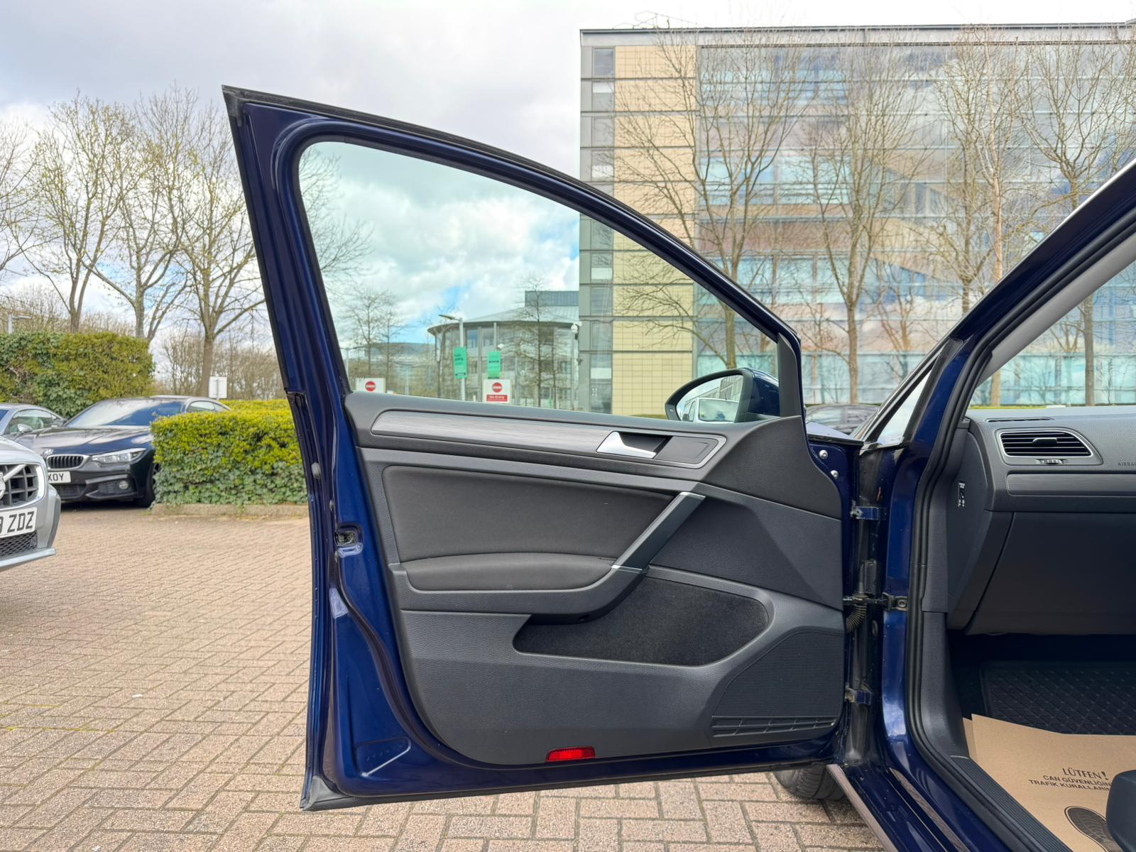 Volkswagen Golf 1.6 TDI Match Hatchback 5dr Diesel DSG Euro 6 (s/s) (115 ps)