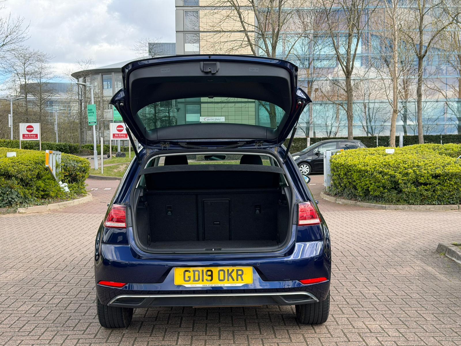 Volkswagen Golf 1.6 TDI Match Hatchback 5dr Diesel DSG Euro 6 (s/s) (115 ps)