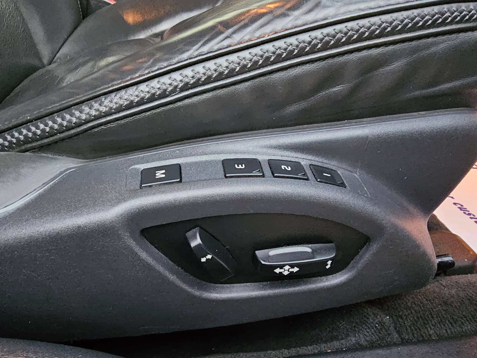 Volvo XC70 2.4 D5 SE Lux Premium Estate 5dr Diesel Geartronic AWD Euro 5 (205 ps)