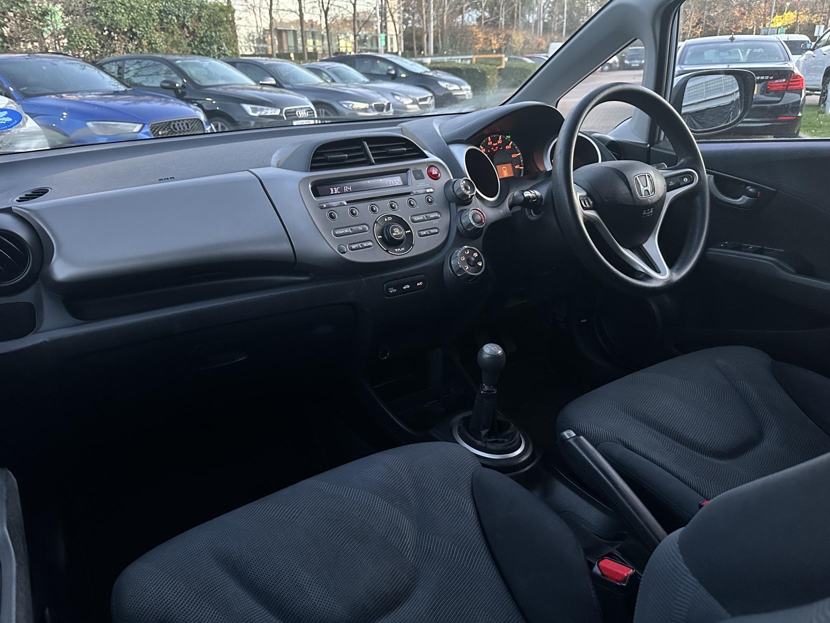 Honda Jazz 1.4 i-VTEC ES Hatchback 5dr Petrol Manual Euro 4 (100 ps)