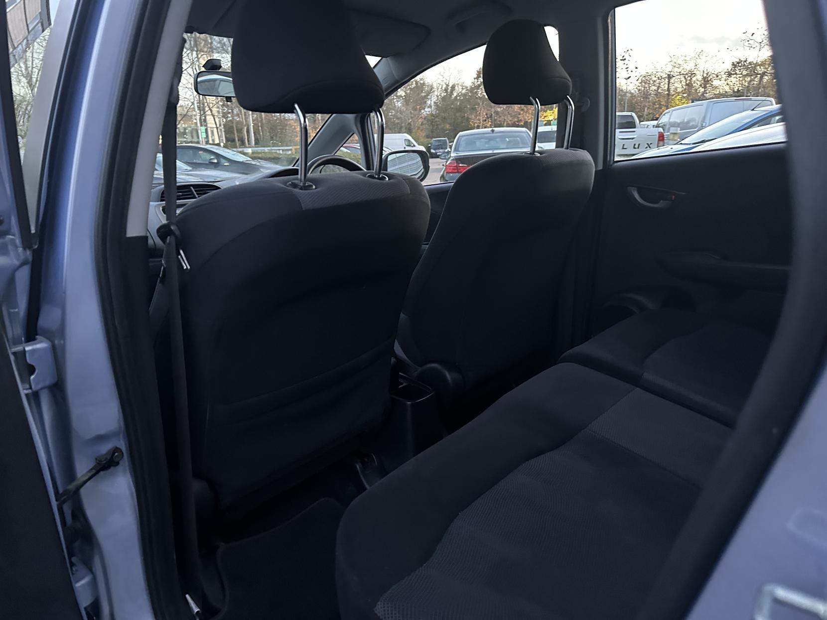 Honda Jazz 1.4 i-VTEC ES Hatchback 5dr Petrol Manual Euro 4 (100 ps)