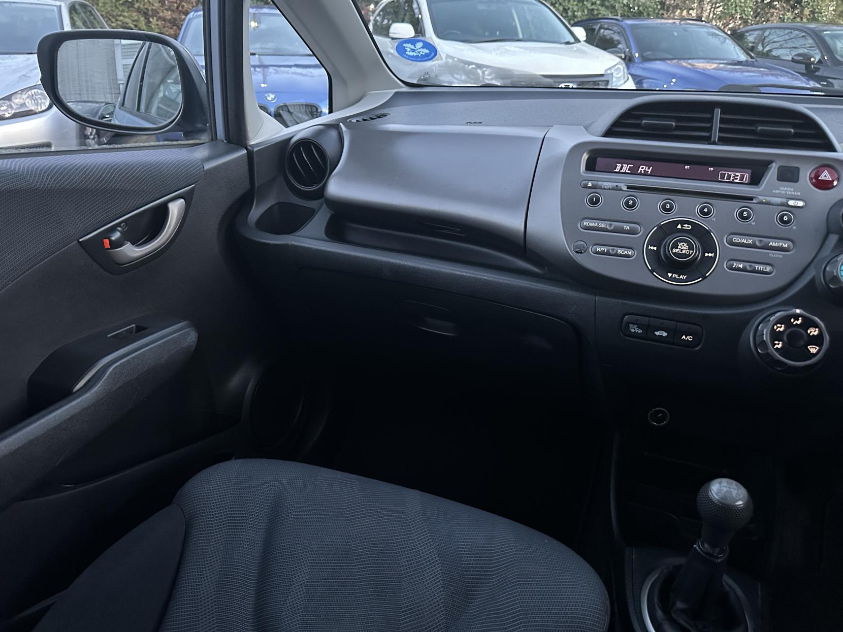 Honda Jazz 1.4 i-VTEC ES Hatchback 5dr Petrol Manual Euro 4 (100 ps)