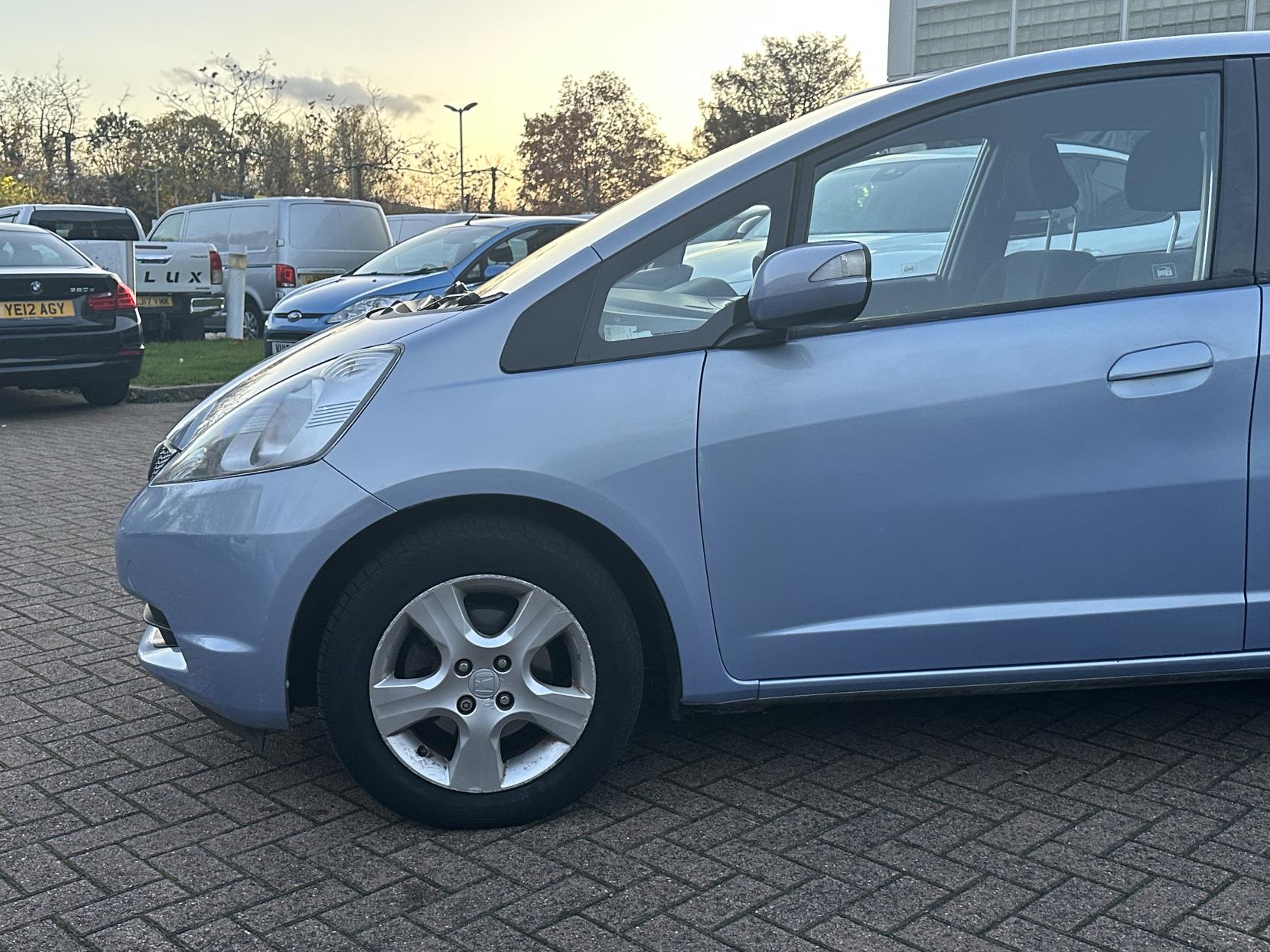 Honda Jazz 1.4 i-VTEC ES Hatchback 5dr Petrol Manual Euro 4 (100 ps)