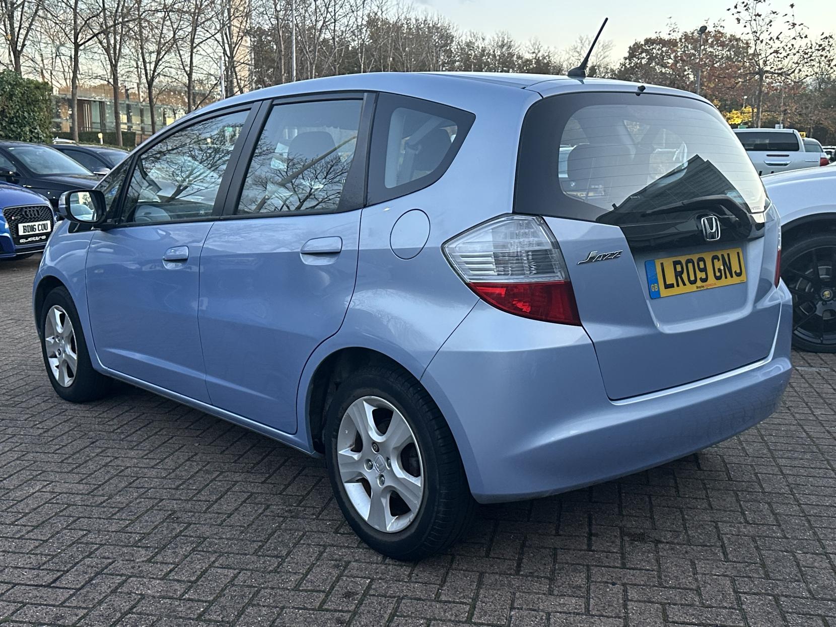 Honda Jazz 1.4 i-VTEC ES Hatchback 5dr Petrol Manual Euro 4 (100 ps)