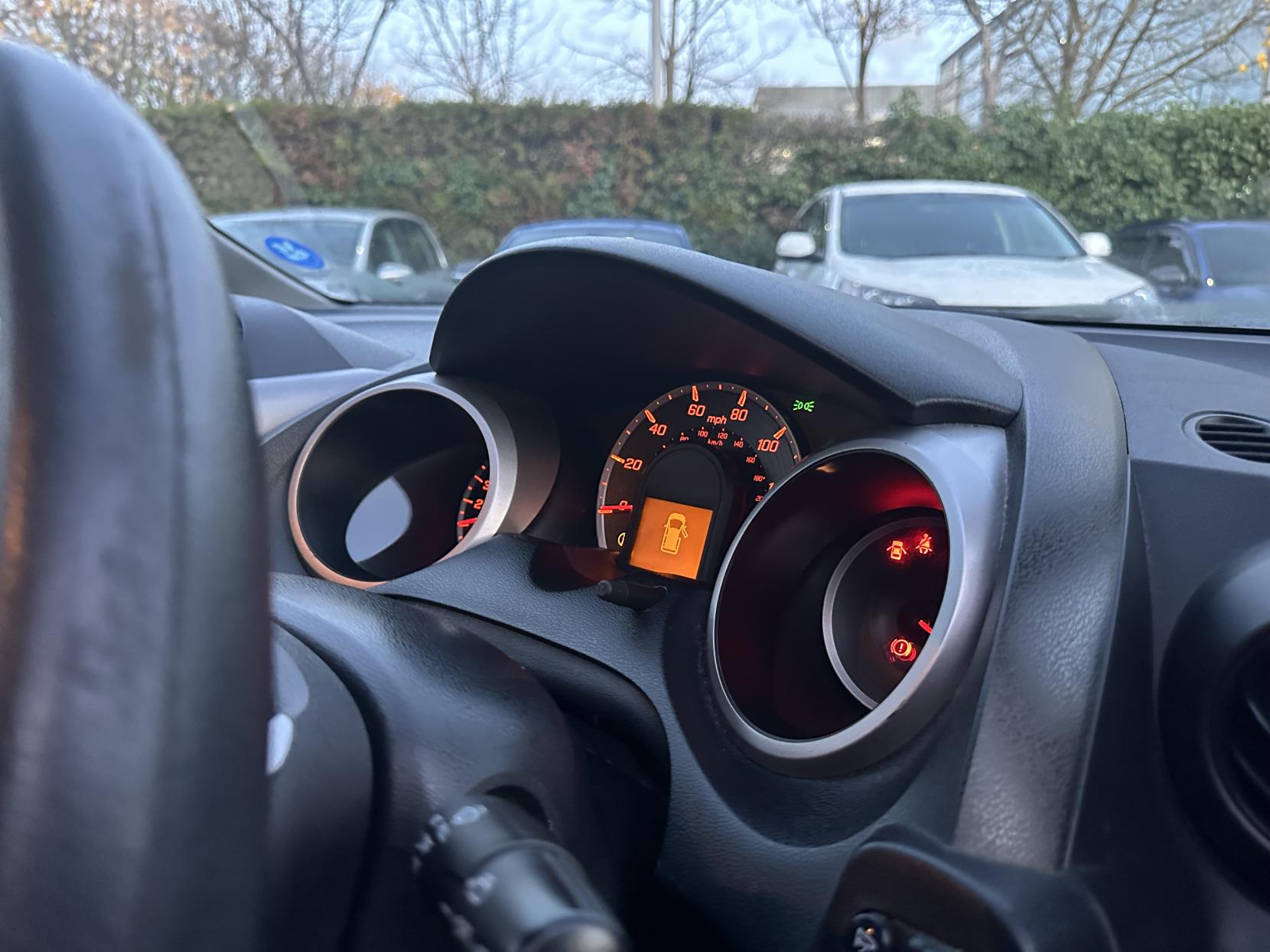 Honda Jazz 1.4 i-VTEC ES Hatchback 5dr Petrol Manual Euro 4 (100 ps)