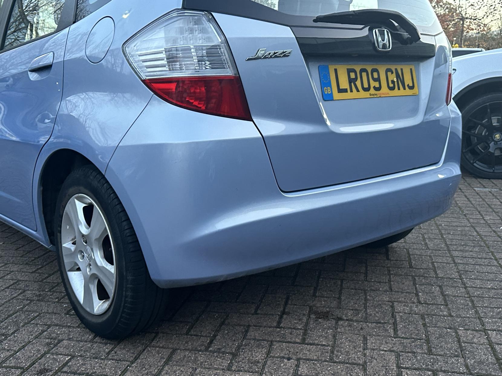 Honda Jazz 1.4 i-VTEC ES Hatchback 5dr Petrol Manual Euro 4 (100 ps)