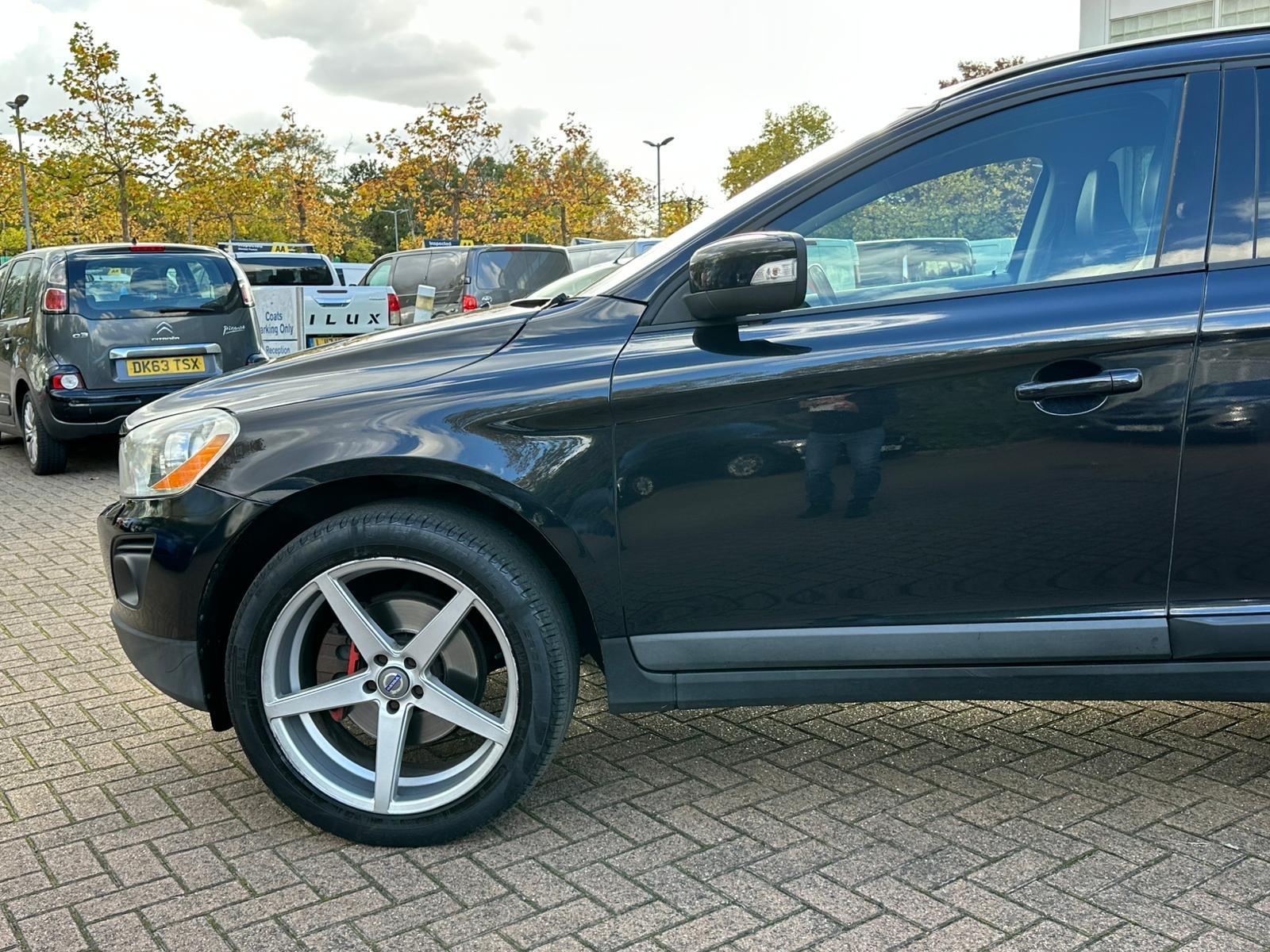 Volvo XC60 2.4D S SUV 5dr Diesel Geartronic Euro 4 (175 ps)