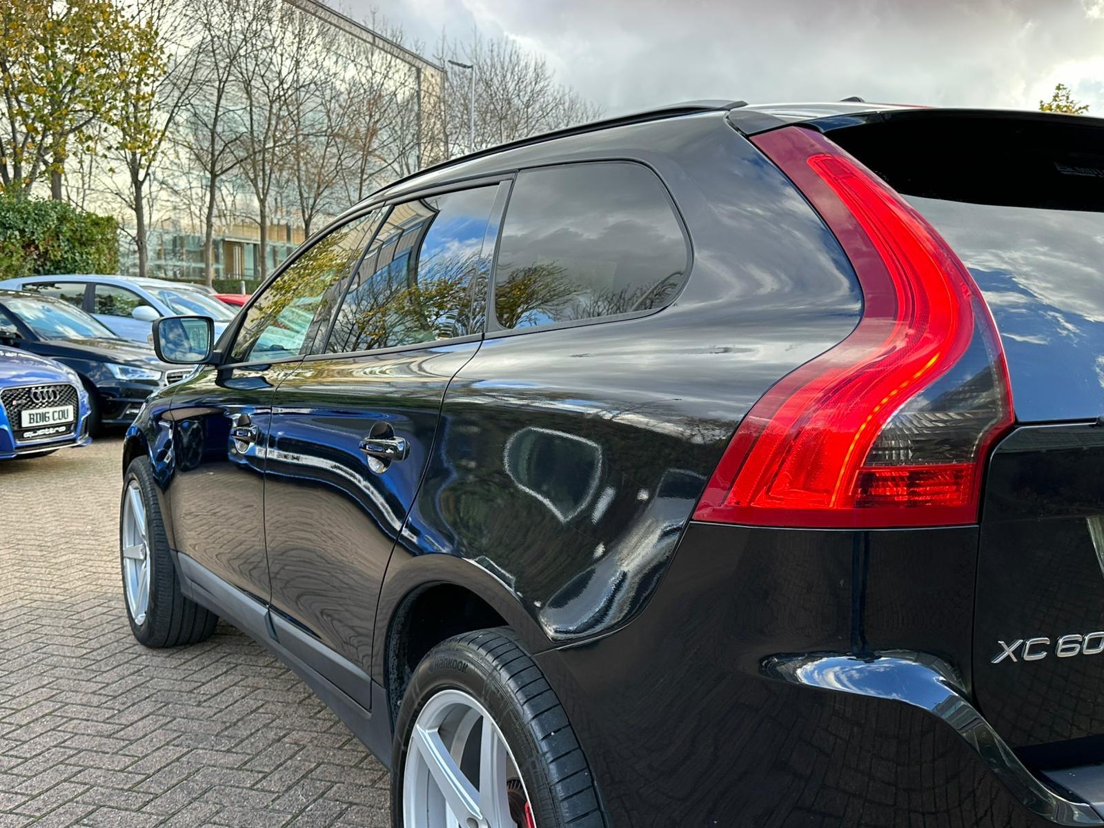 Volvo XC60 2.4D S SUV 5dr Diesel Geartronic Euro 4 (175 ps)