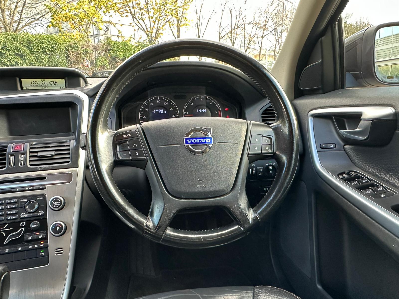 Volvo XC60 2.4D S SUV 5dr Diesel Geartronic Euro 4 (175 ps)