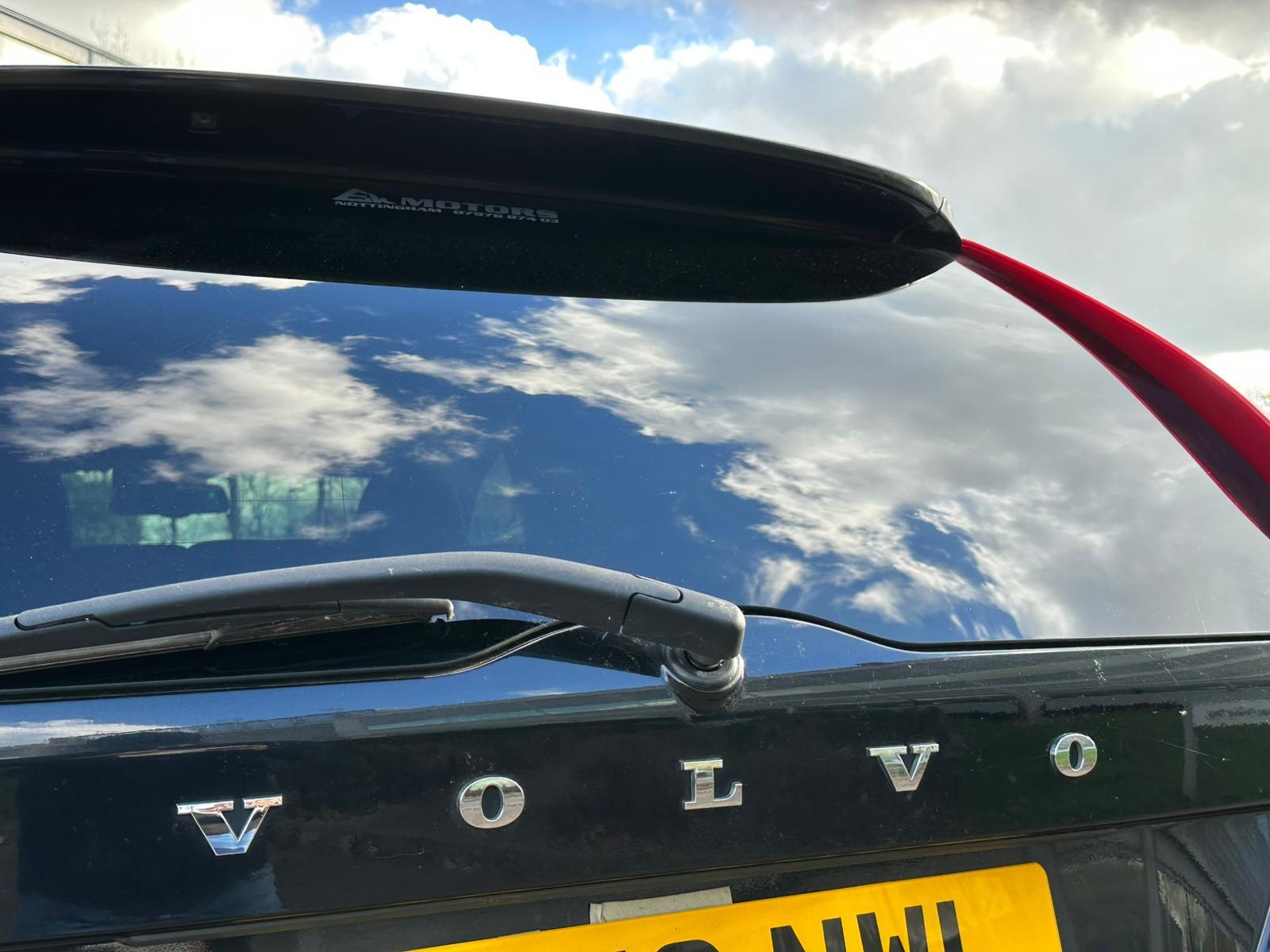 Volvo XC60 2.4D S SUV 5dr Diesel Geartronic Euro 4 (175 ps)