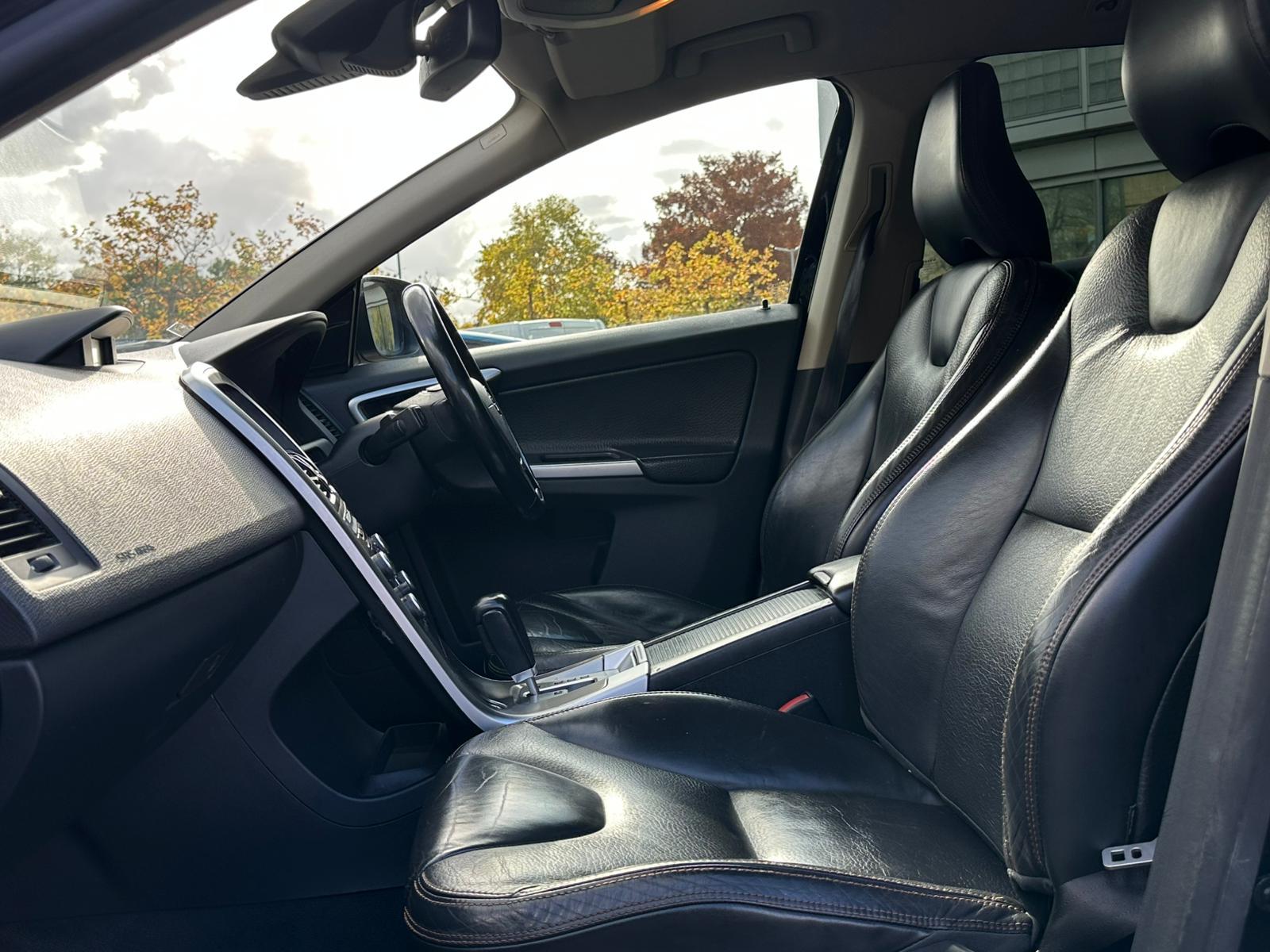 Volvo XC60 2.4D S SUV 5dr Diesel Geartronic Euro 4 (175 ps)