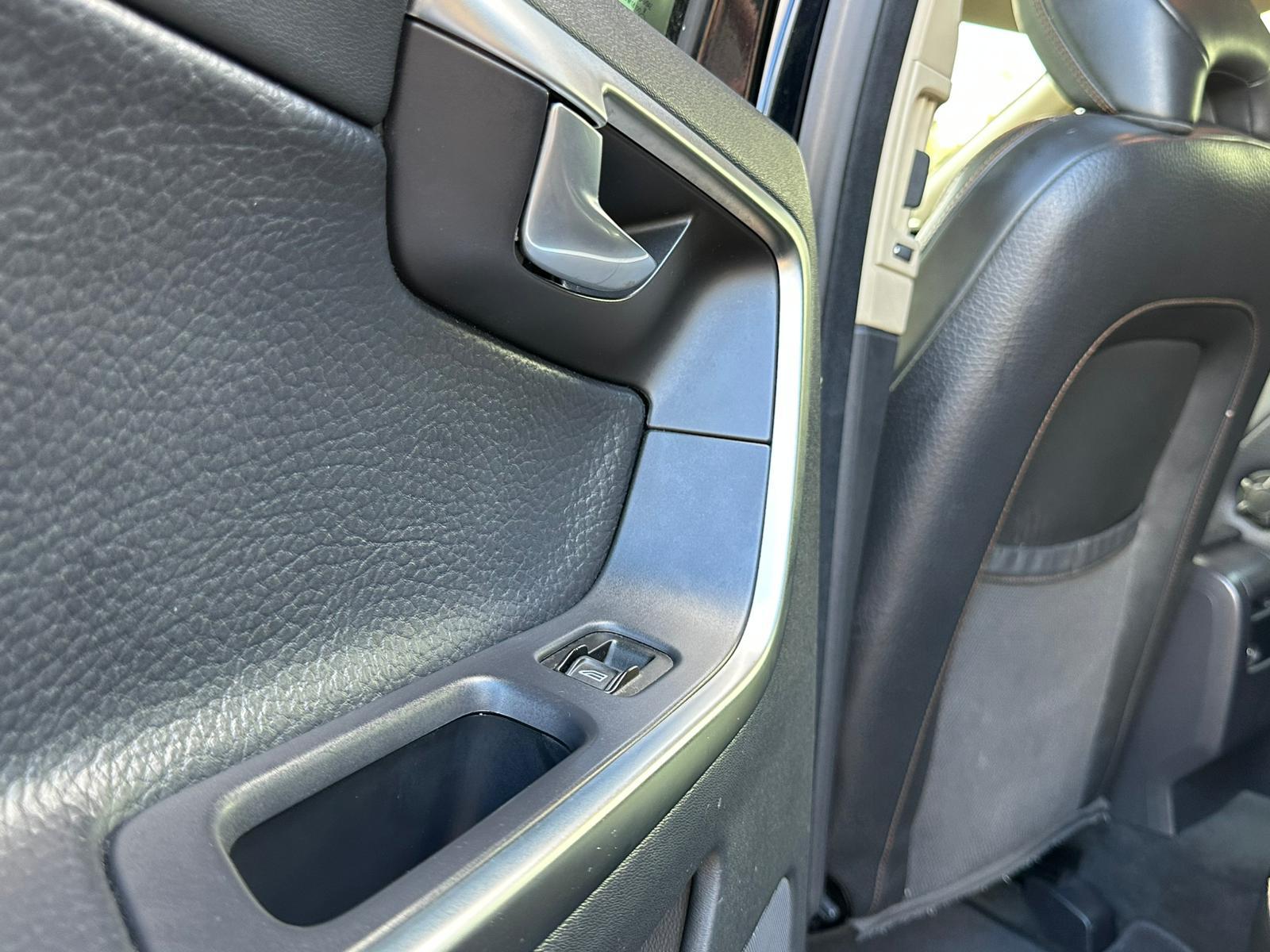 Volvo XC60 2.4D S SUV 5dr Diesel Geartronic Euro 4 (175 ps)