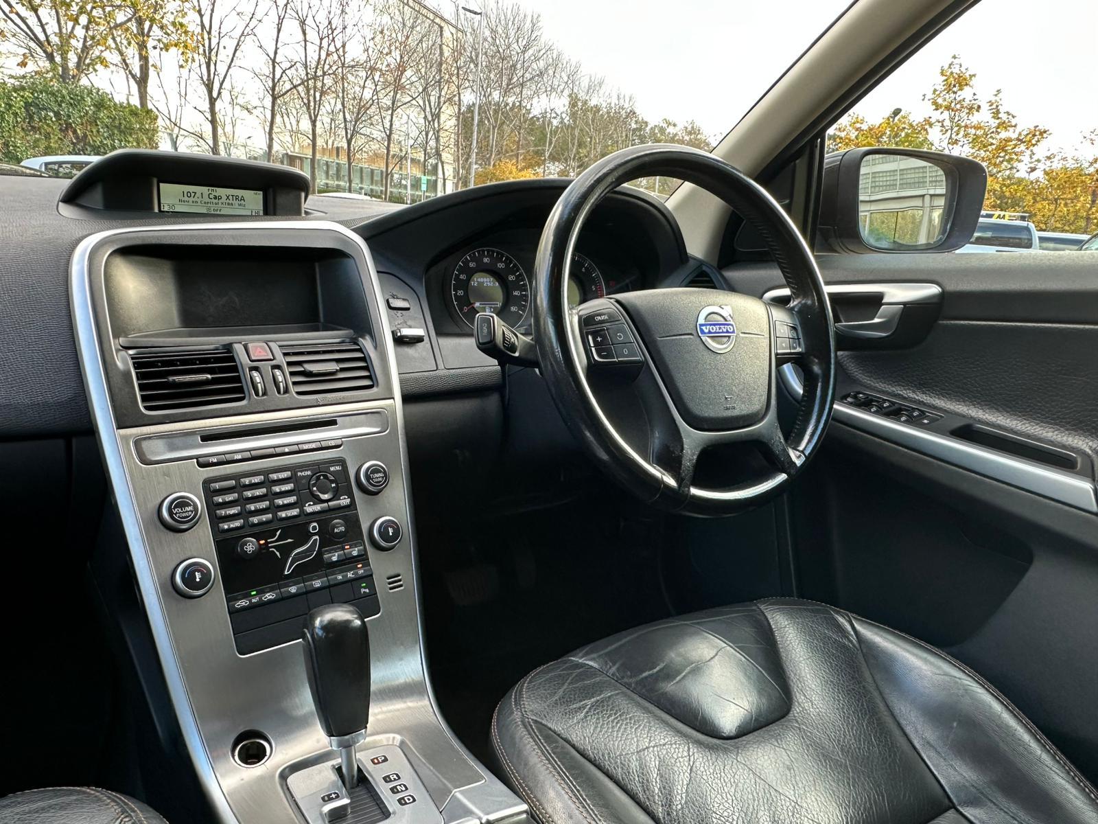 Volvo XC60 2.4D S SUV 5dr Diesel Geartronic Euro 4 (175 ps)