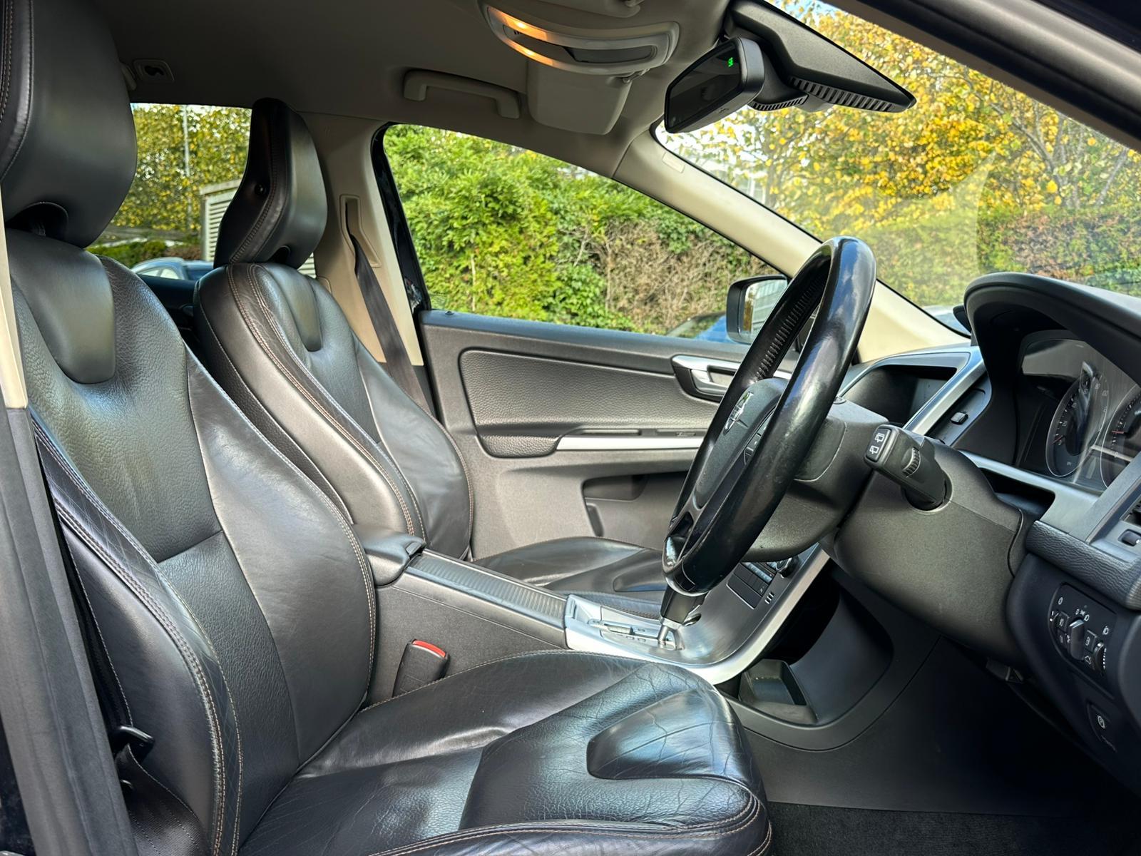 Volvo XC60 2.4D S SUV 5dr Diesel Geartronic Euro 4 (175 ps)