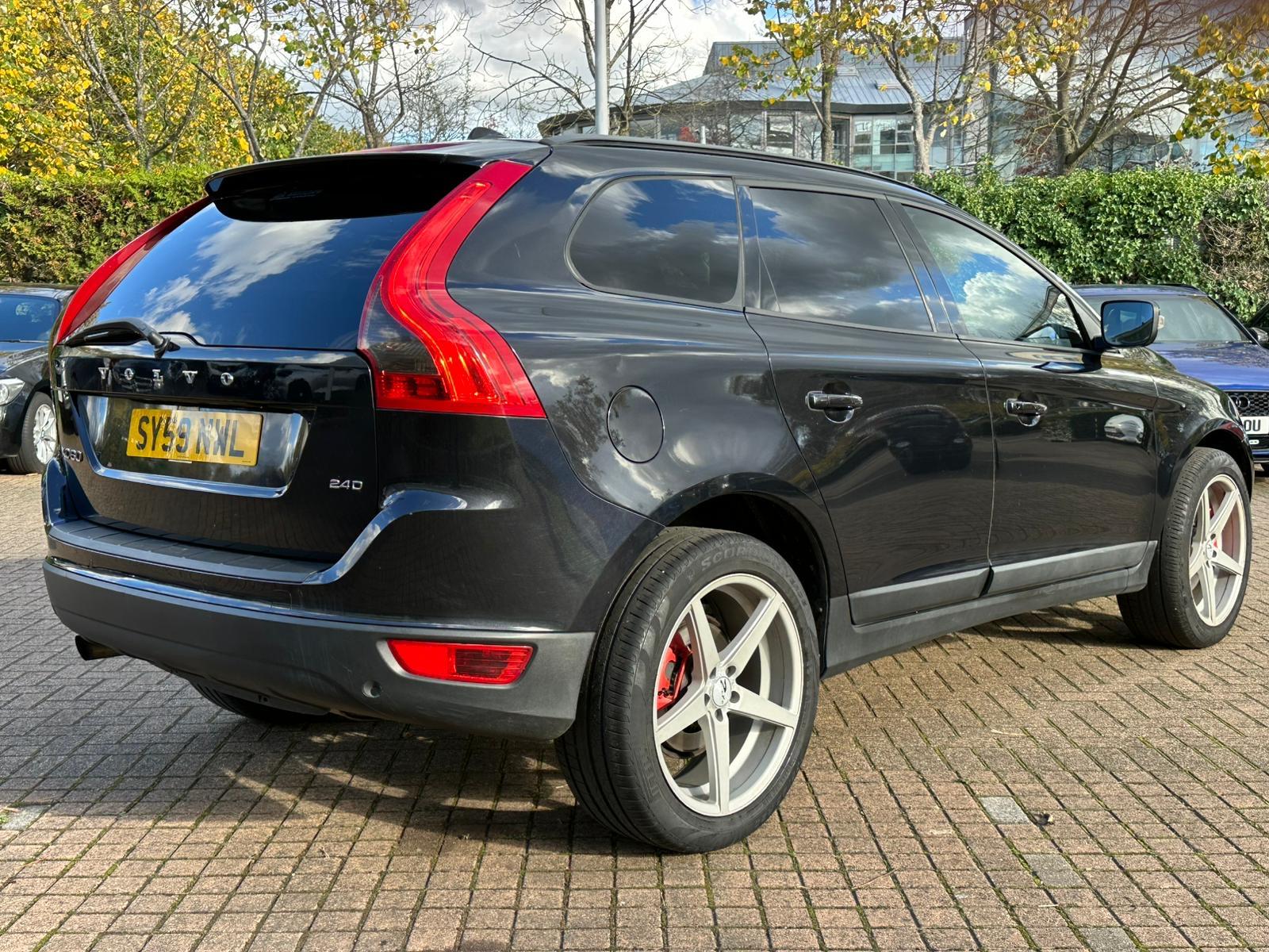 Volvo XC60 2.4D S SUV 5dr Diesel Geartronic Euro 4 (175 ps)