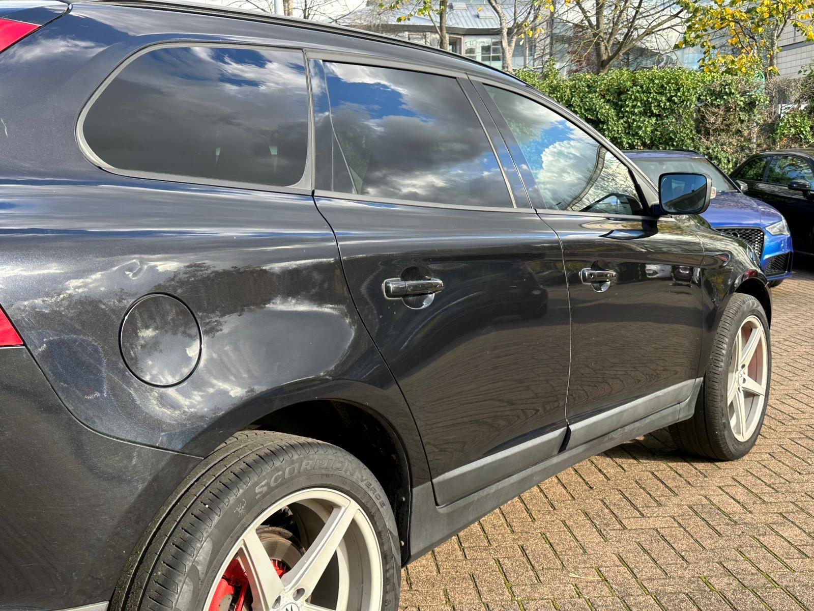 Volvo XC60 2.4D S SUV 5dr Diesel Geartronic Euro 4 (175 ps)