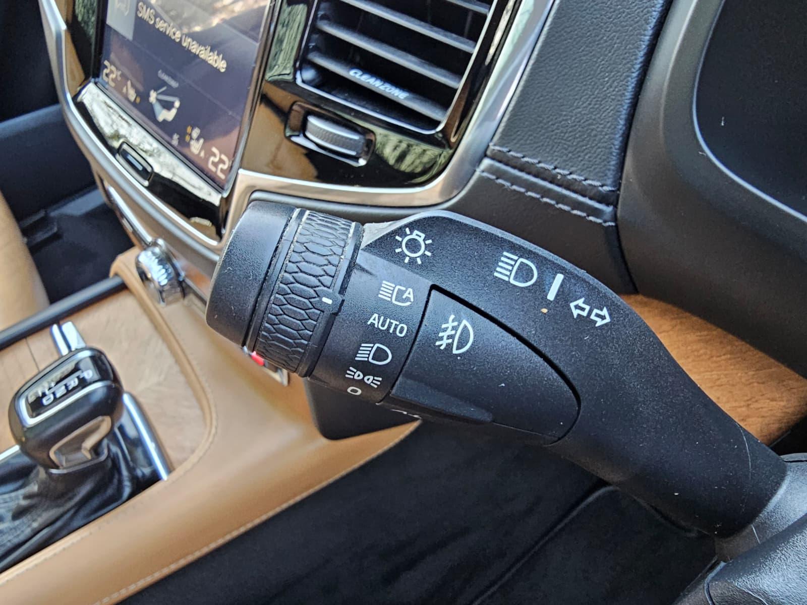 Volvo XC90 2.0 D5 Inscription SUV 5dr Diesel Geartronic 4WD Euro 6 (s/s) (225 ps)