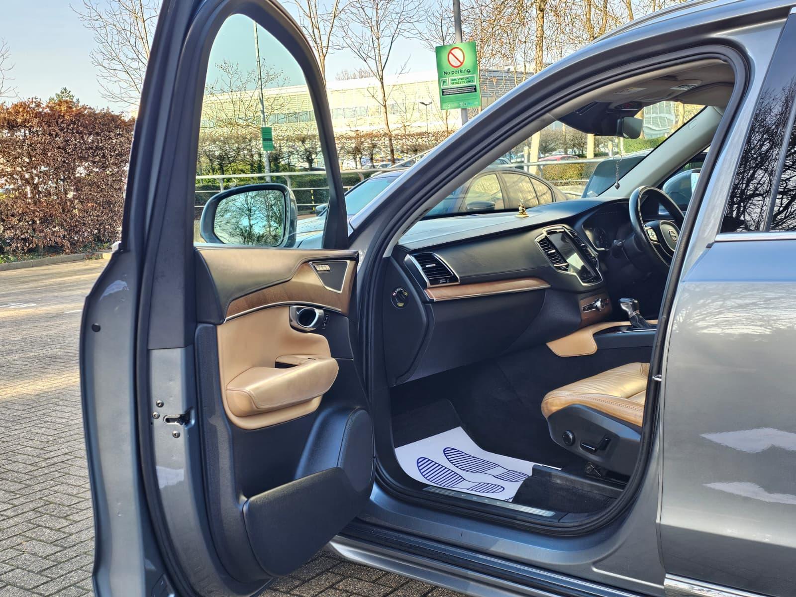 Volvo XC90 2.0 D5 Inscription SUV 5dr Diesel Geartronic 4WD Euro 6 (s/s) (225 ps)