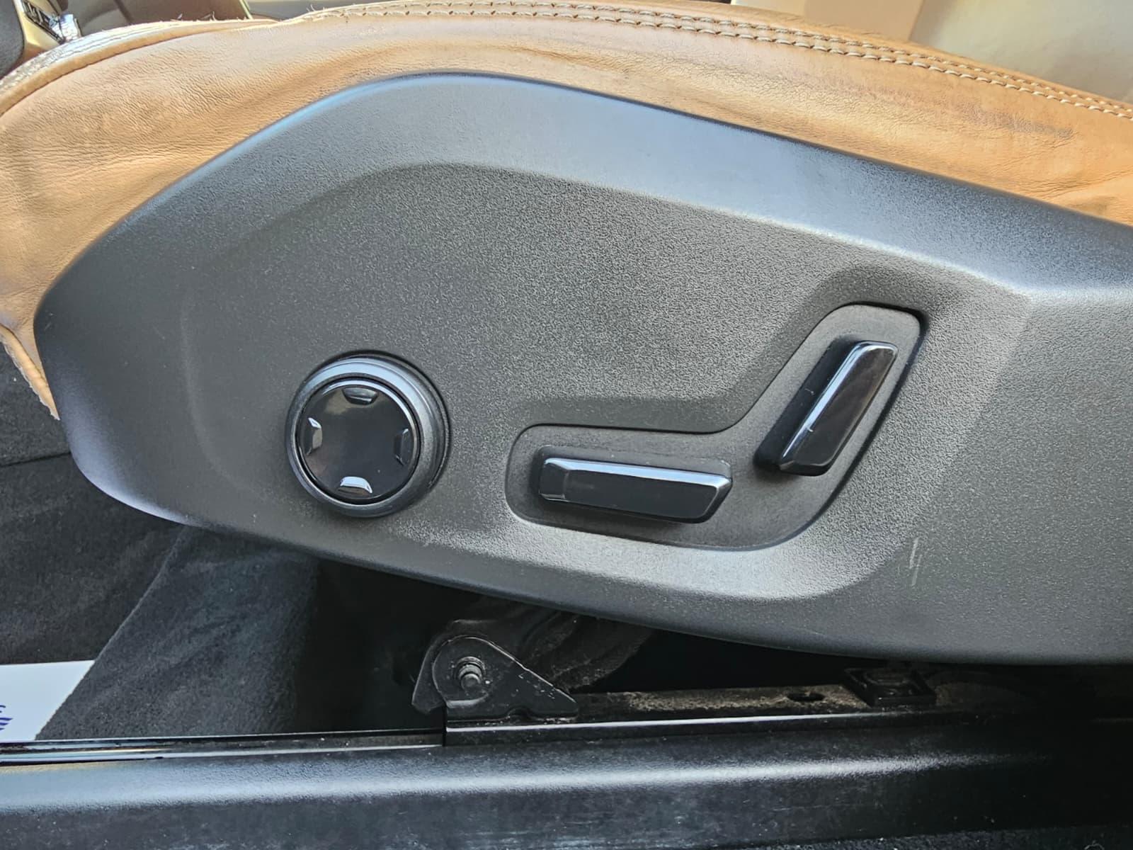 Volvo XC90 2.0 D5 Inscription SUV 5dr Diesel Geartronic 4WD Euro 6 (s/s) (225 ps)