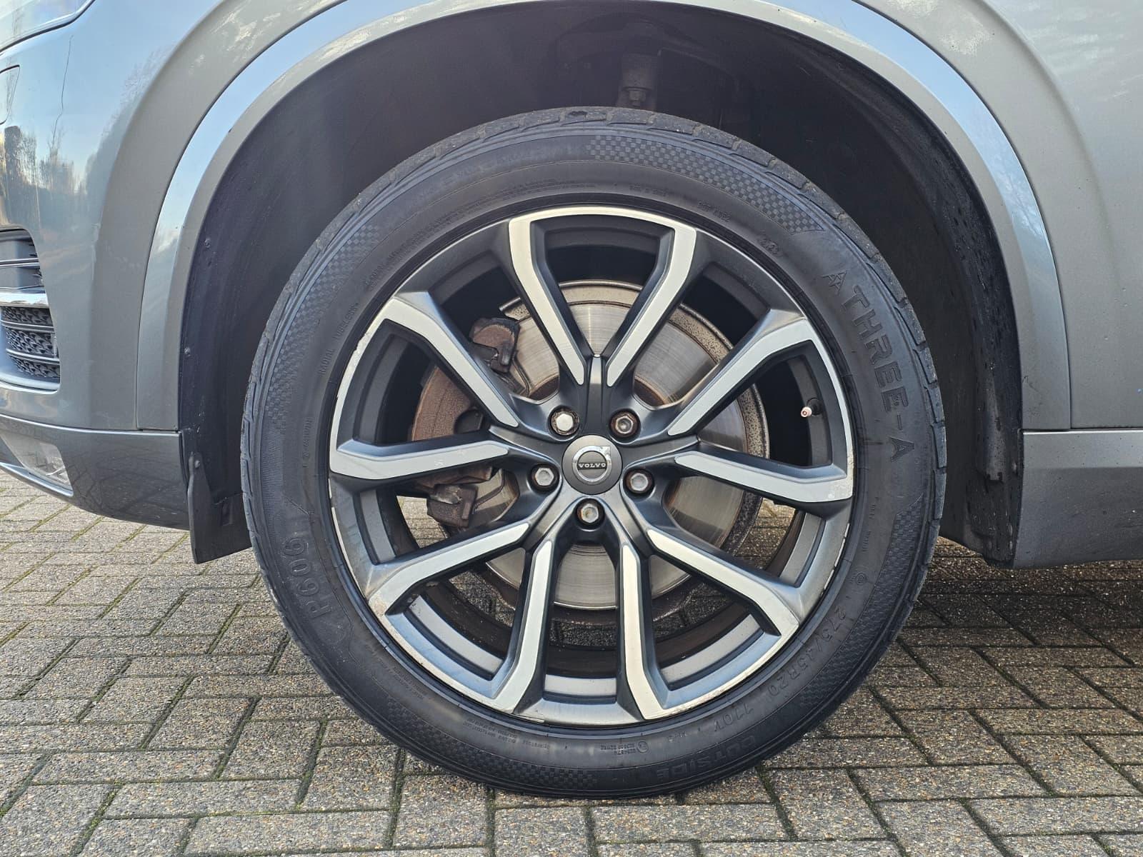 Volvo XC90 2.0 D5 Inscription SUV 5dr Diesel Geartronic 4WD Euro 6 (s/s) (225 ps)