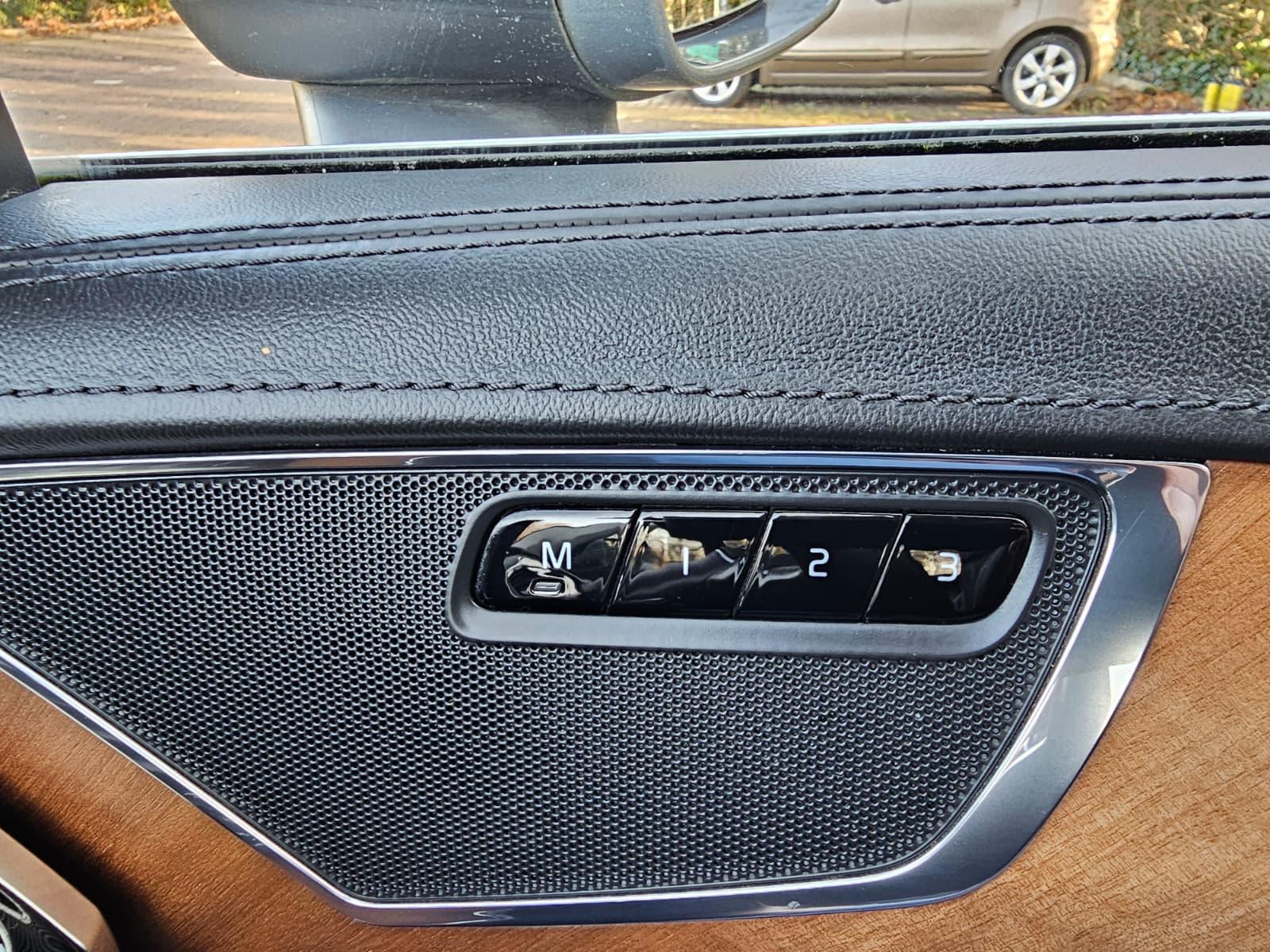 Volvo XC90 2.0 D5 Inscription SUV 5dr Diesel Geartronic 4WD Euro 6 (s/s) (225 ps)