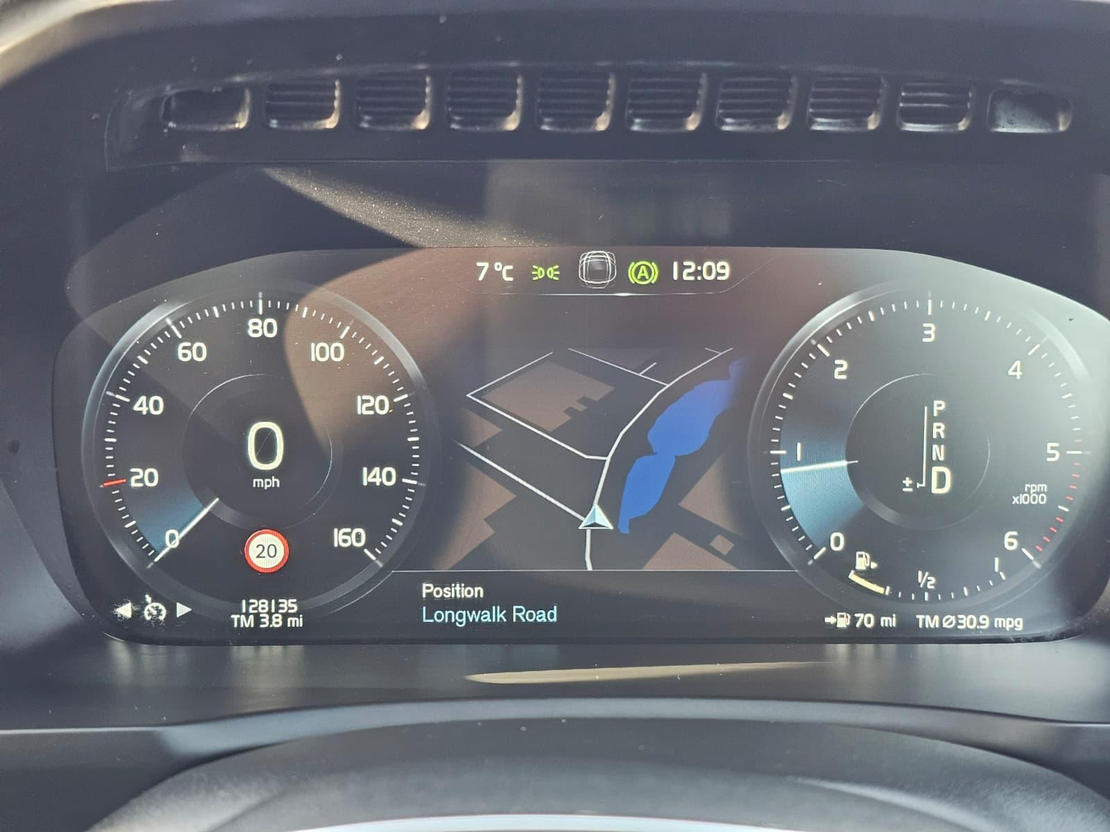 Volvo XC90 2.0 D5 Inscription SUV 5dr Diesel Geartronic 4WD Euro 6 (s/s) (225 ps)