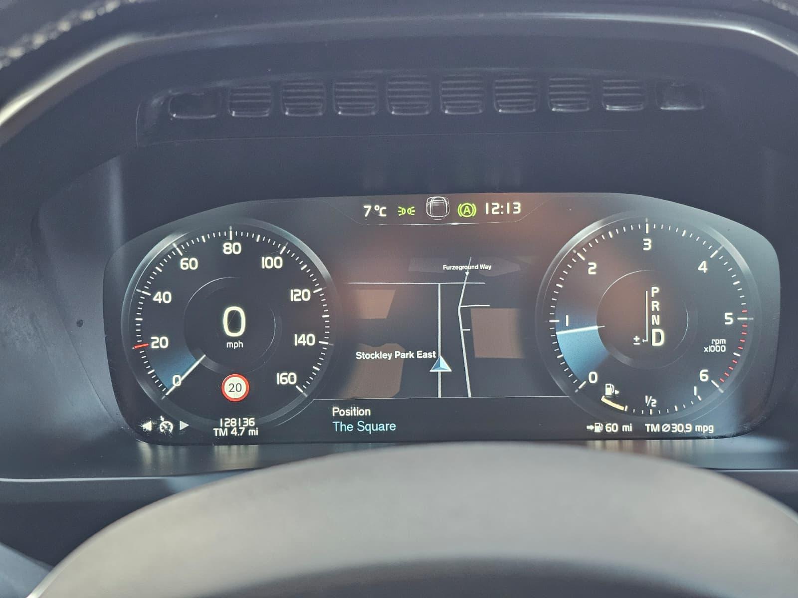 Volvo XC90 2.0 D5 Inscription SUV 5dr Diesel Geartronic 4WD Euro 6 (s/s) (225 ps)