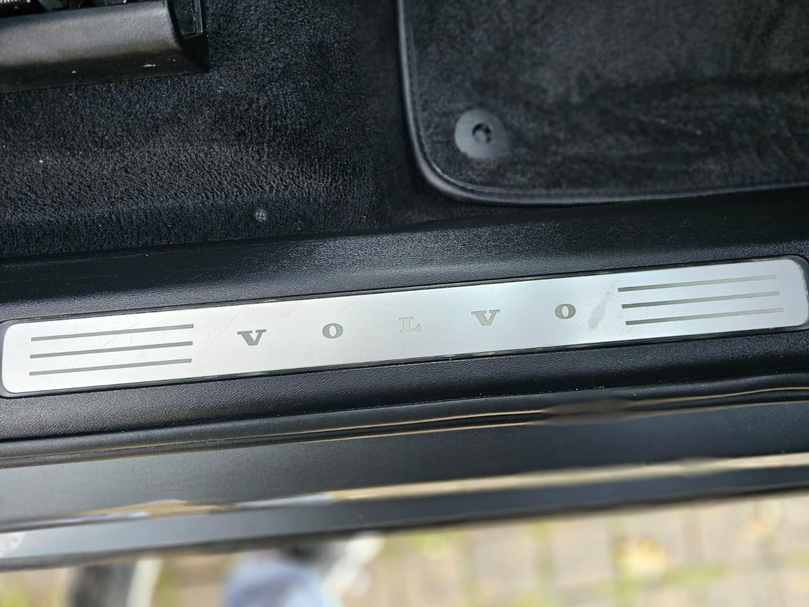 Volvo XC90 2.0 D5 Inscription SUV 5dr Diesel Geartronic 4WD Euro 6 (s/s) (225 ps)