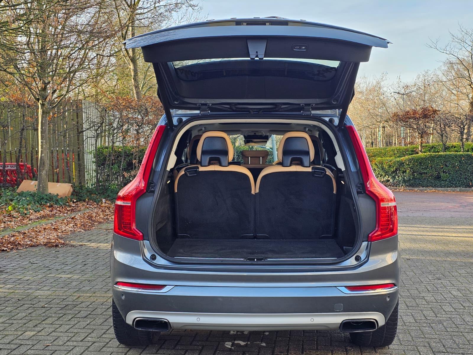 Volvo XC90 2.0 D5 Inscription SUV 5dr Diesel Geartronic 4WD Euro 6 (s/s) (225 ps)