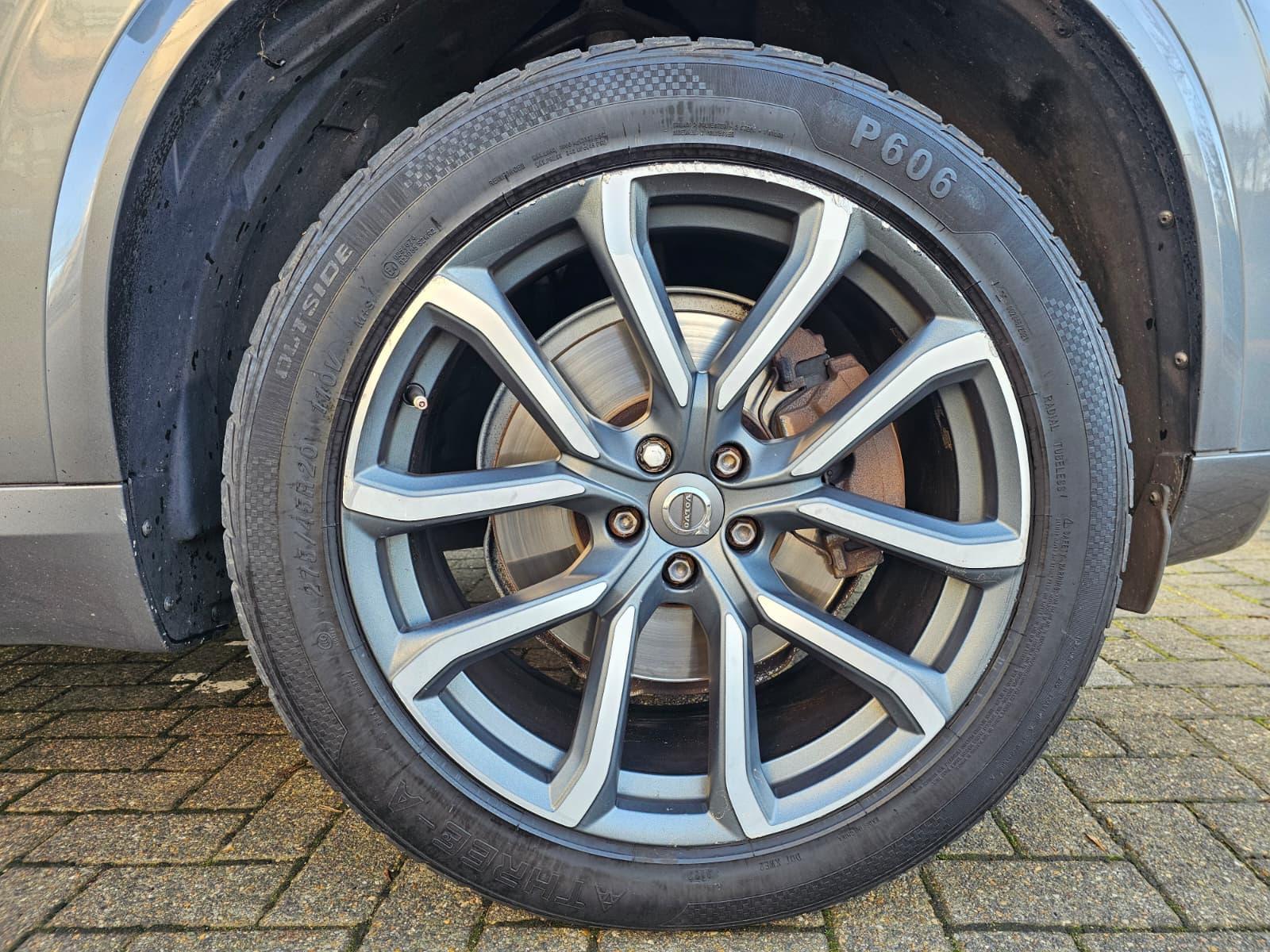 Volvo XC90 2.0 D5 Inscription SUV 5dr Diesel Geartronic 4WD Euro 6 (s/s) (225 ps)