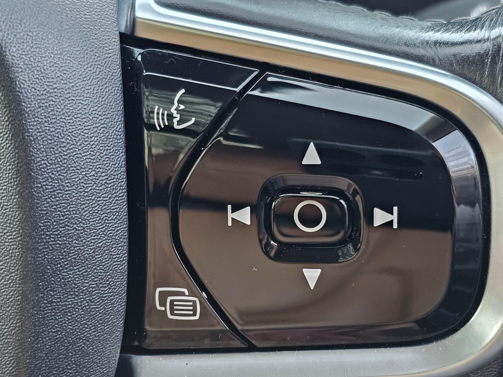 Volvo XC90 2.0 D5 Inscription SUV 5dr Diesel Geartronic 4WD Euro 6 (s/s) (225 ps)