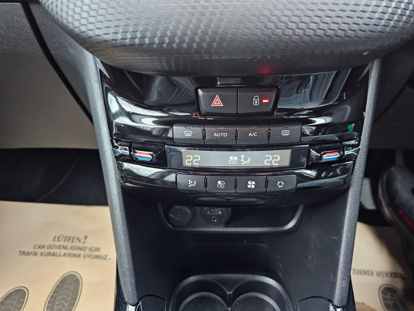 Peugeot 2008 1.6 e-HDi Allure SUV 5dr Diesel EGC Euro 5 (s/s) (92 ps)