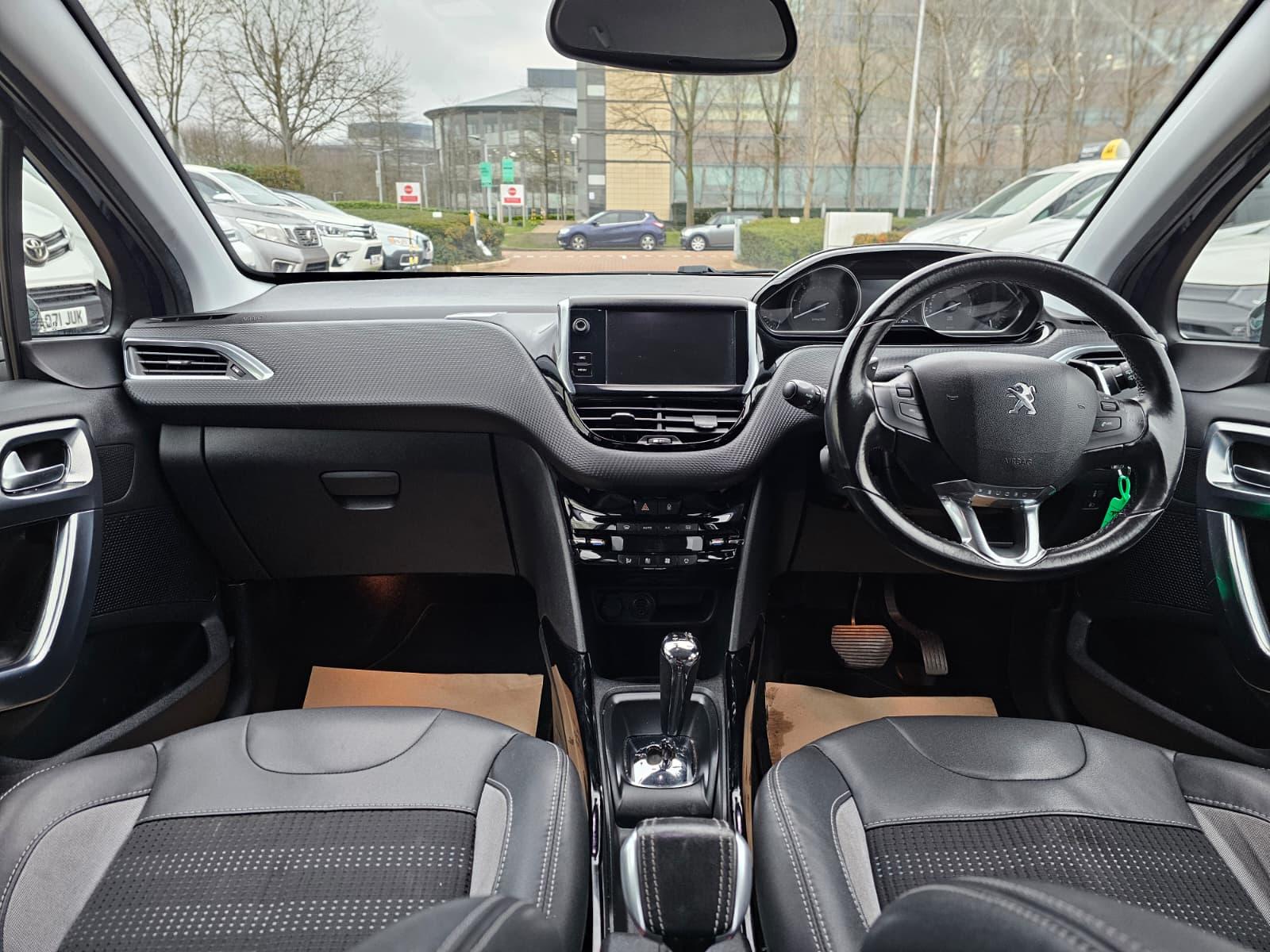 Peugeot 2008 1.6 e-HDi Allure SUV 5dr Diesel EGC Euro 5 (s/s) (92 ps)