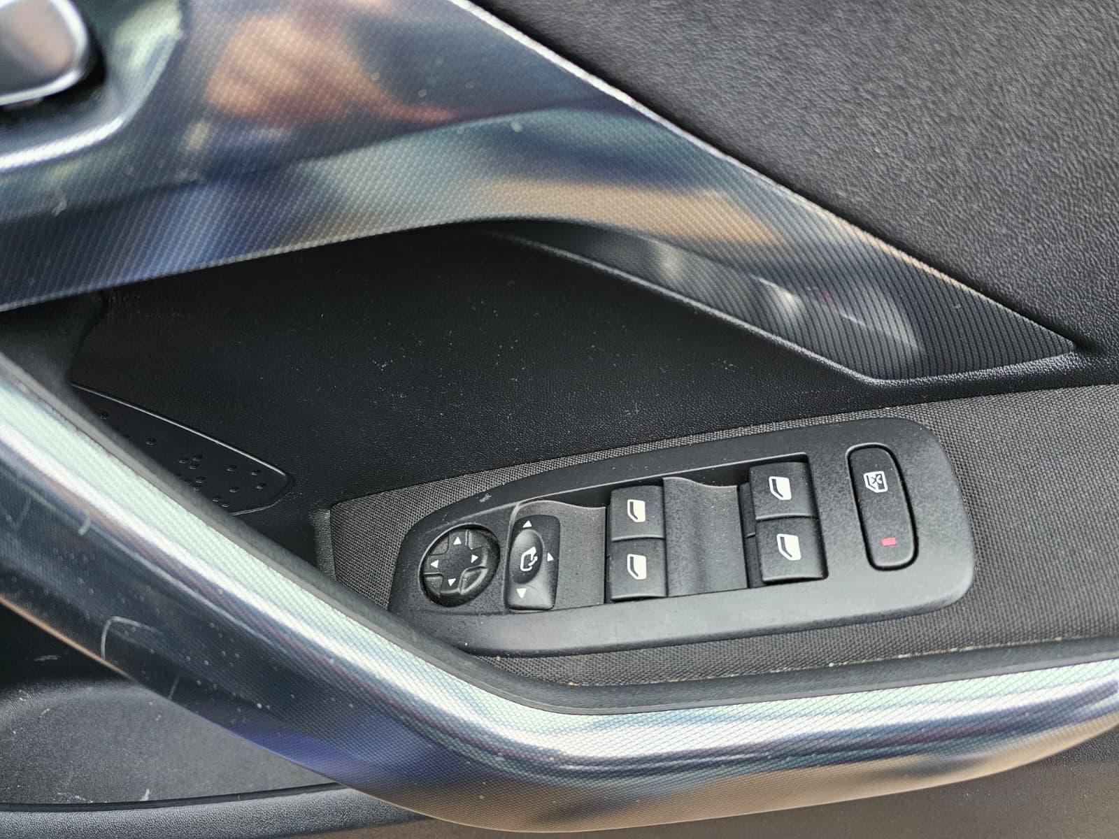 Peugeot 2008 1.6 e-HDi Allure SUV 5dr Diesel EGC Euro 5 (s/s) (92 ps)