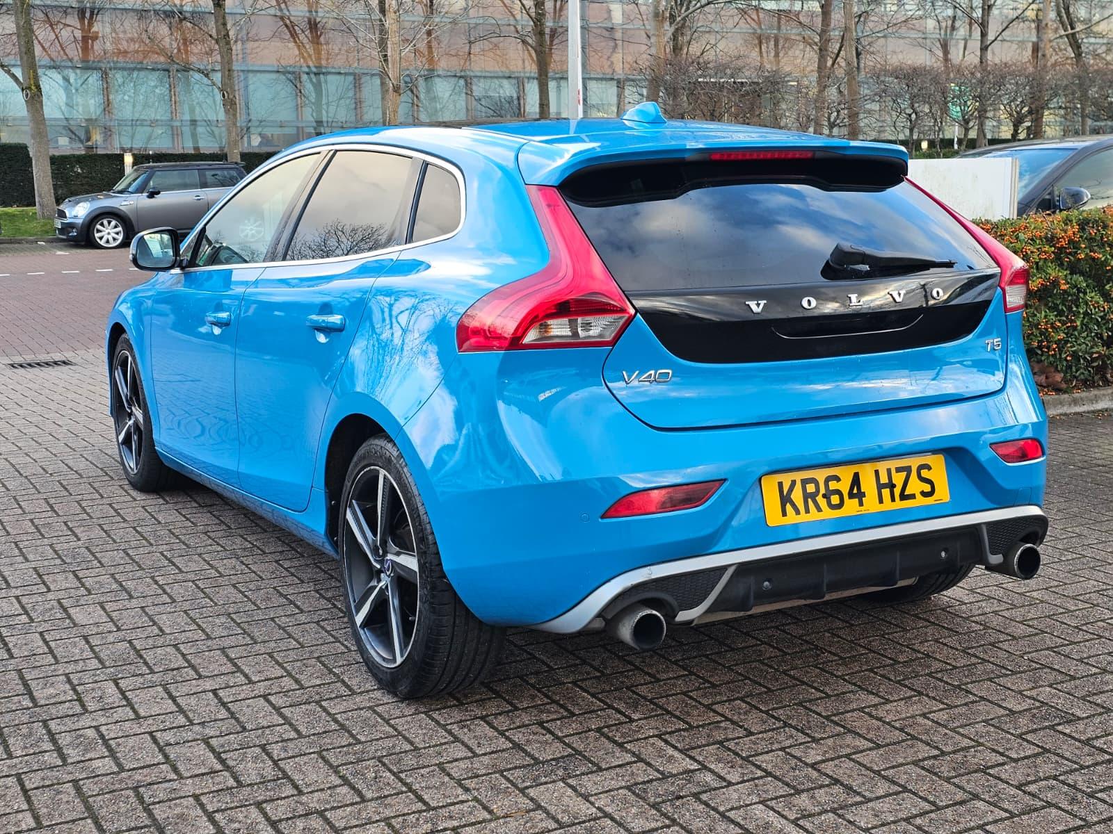 Volvo V40 2.0 T5 R-Design Lux Nav Hatchback 5dr Petrol Geartronic Euro 6 (s/s) (245 ps)