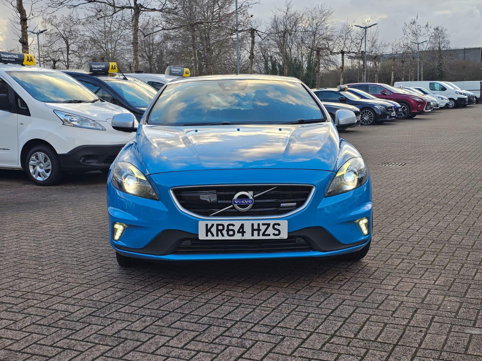 Volvo V40 2.0 T5 R-Design Lux Nav Hatchback 5dr Petrol Geartronic Euro 6 (s/s) (245 ps)