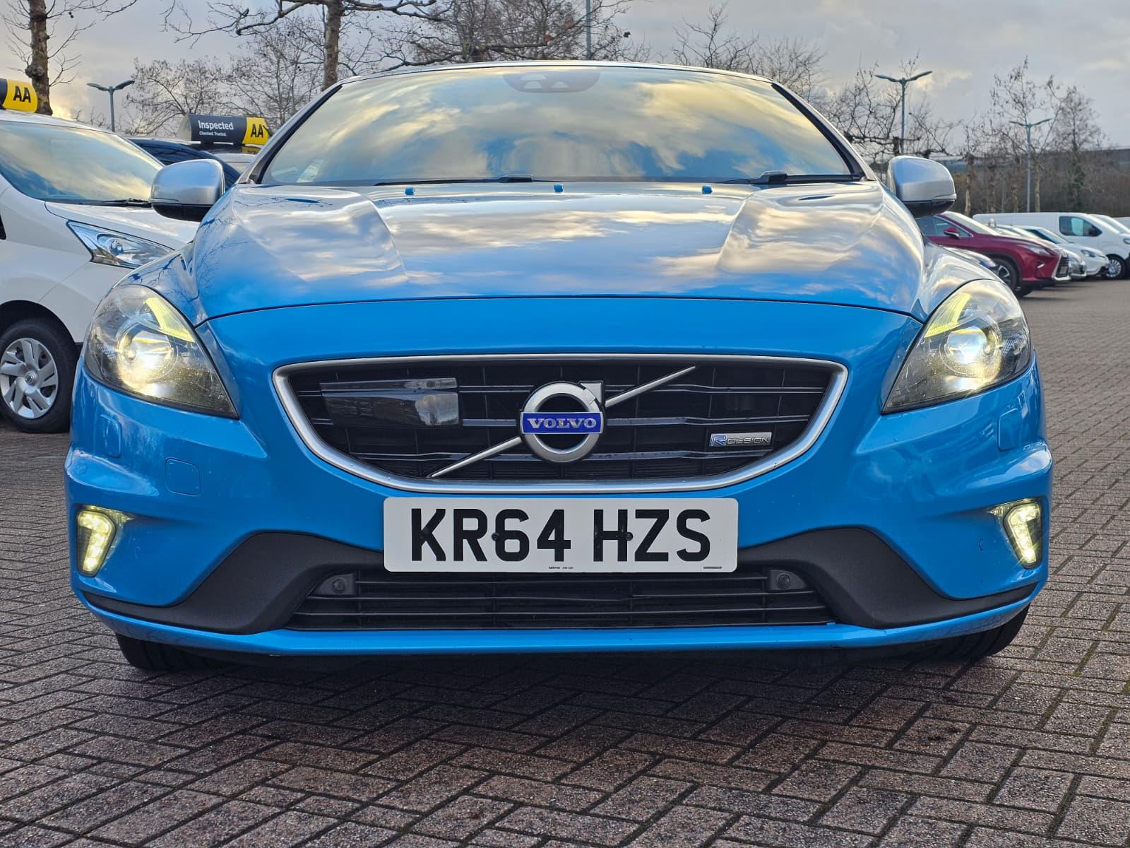 Volvo V40 2.0 T5 R-Design Lux Nav Hatchback 5dr Petrol Geartronic Euro 6 (s/s) (245 ps)