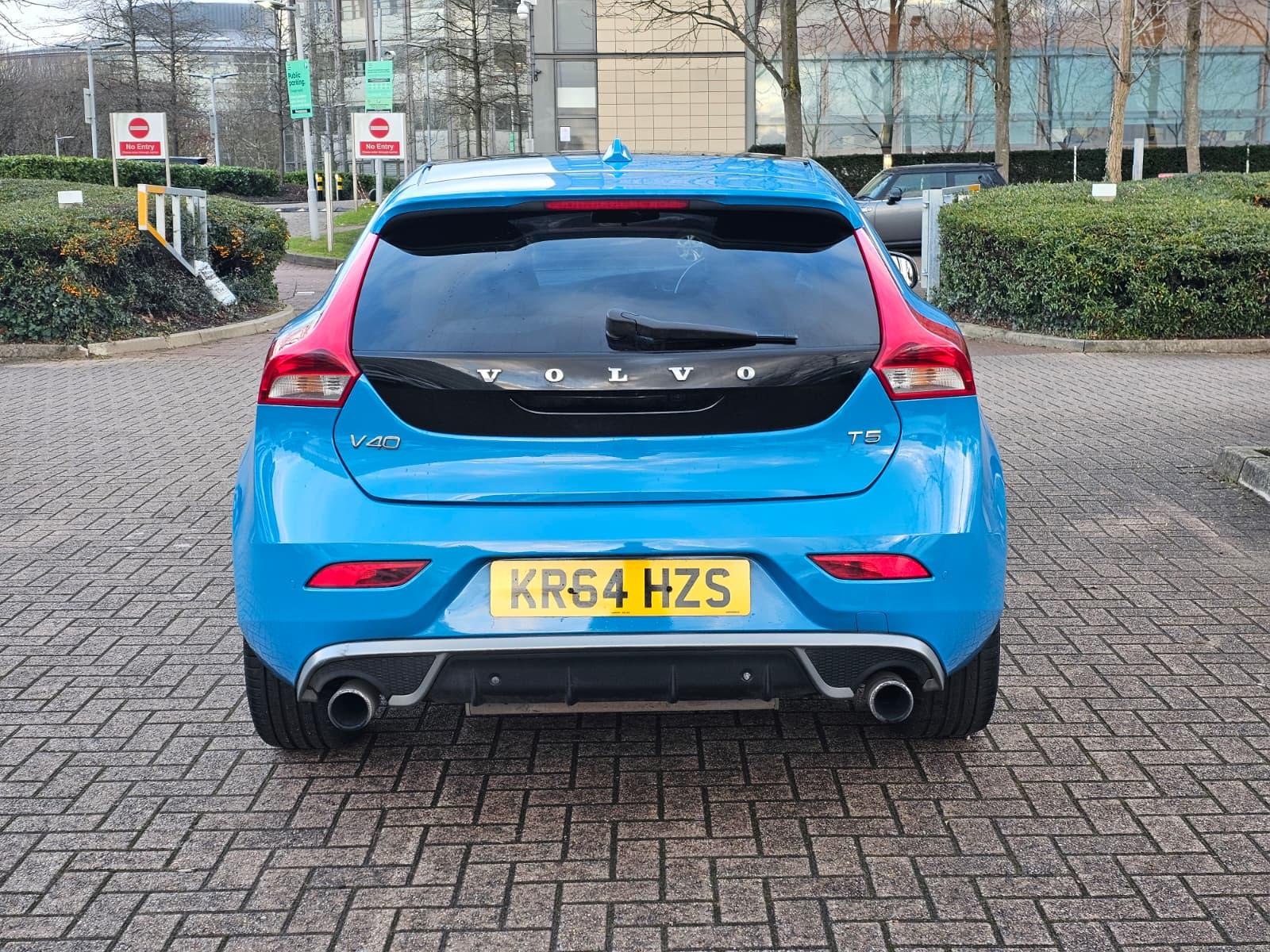 Volvo V40 2.0 T5 R-Design Lux Nav Hatchback 5dr Petrol Geartronic Euro 6 (s/s) (245 ps)