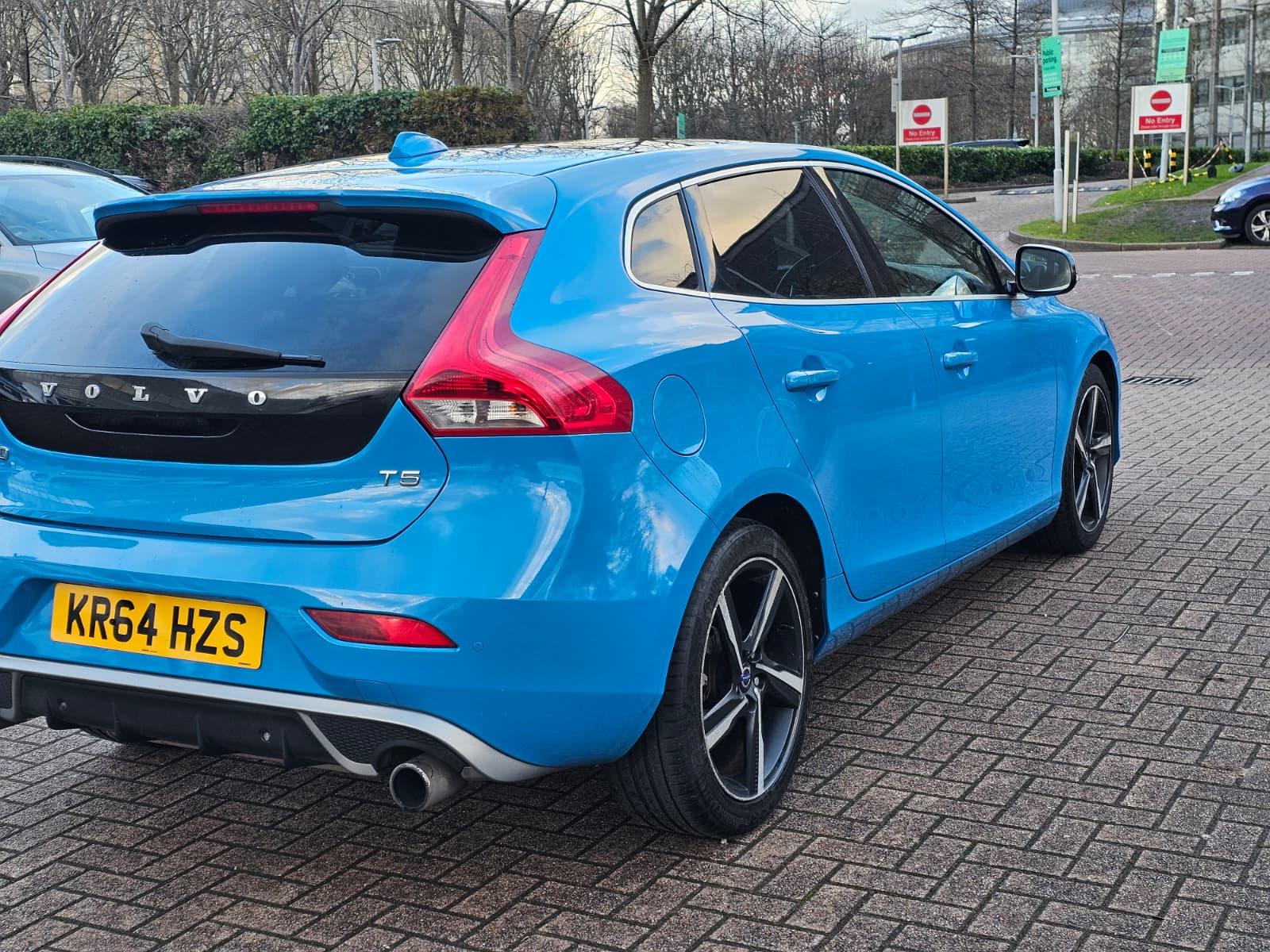 Volvo V40 2.0 T5 R-Design Lux Nav Hatchback 5dr Petrol Geartronic Euro 6 (s/s) (245 ps)