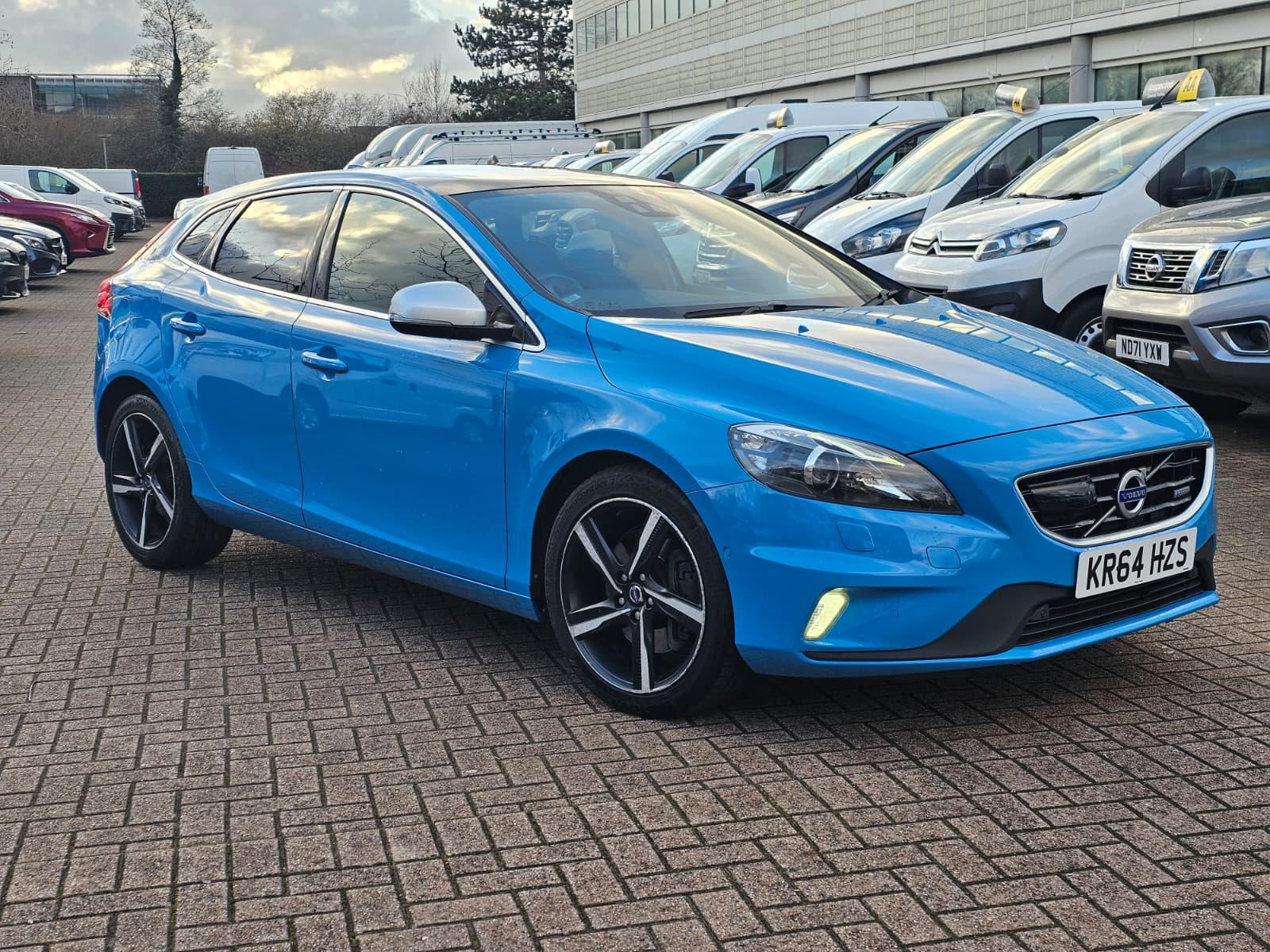 Volvo V40 2.0 T5 R-Design Lux Nav Hatchback 5dr Petrol Geartronic Euro 6 (s/s) (245 ps)