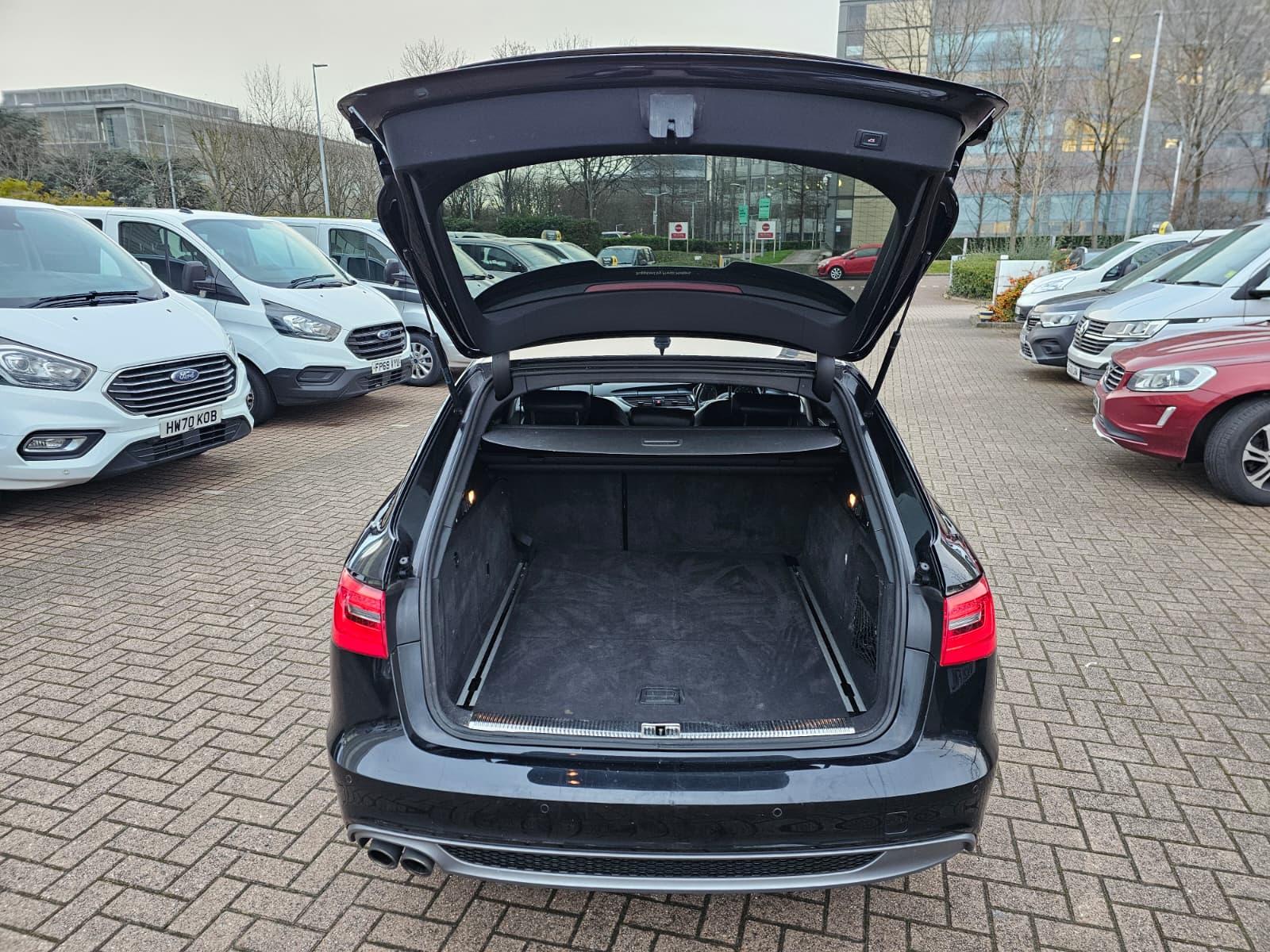 Audi A6 Avant 2.0 TDI S line Estate 5dr Diesel Multitronic Euro 5 (s/s) (177 ps)